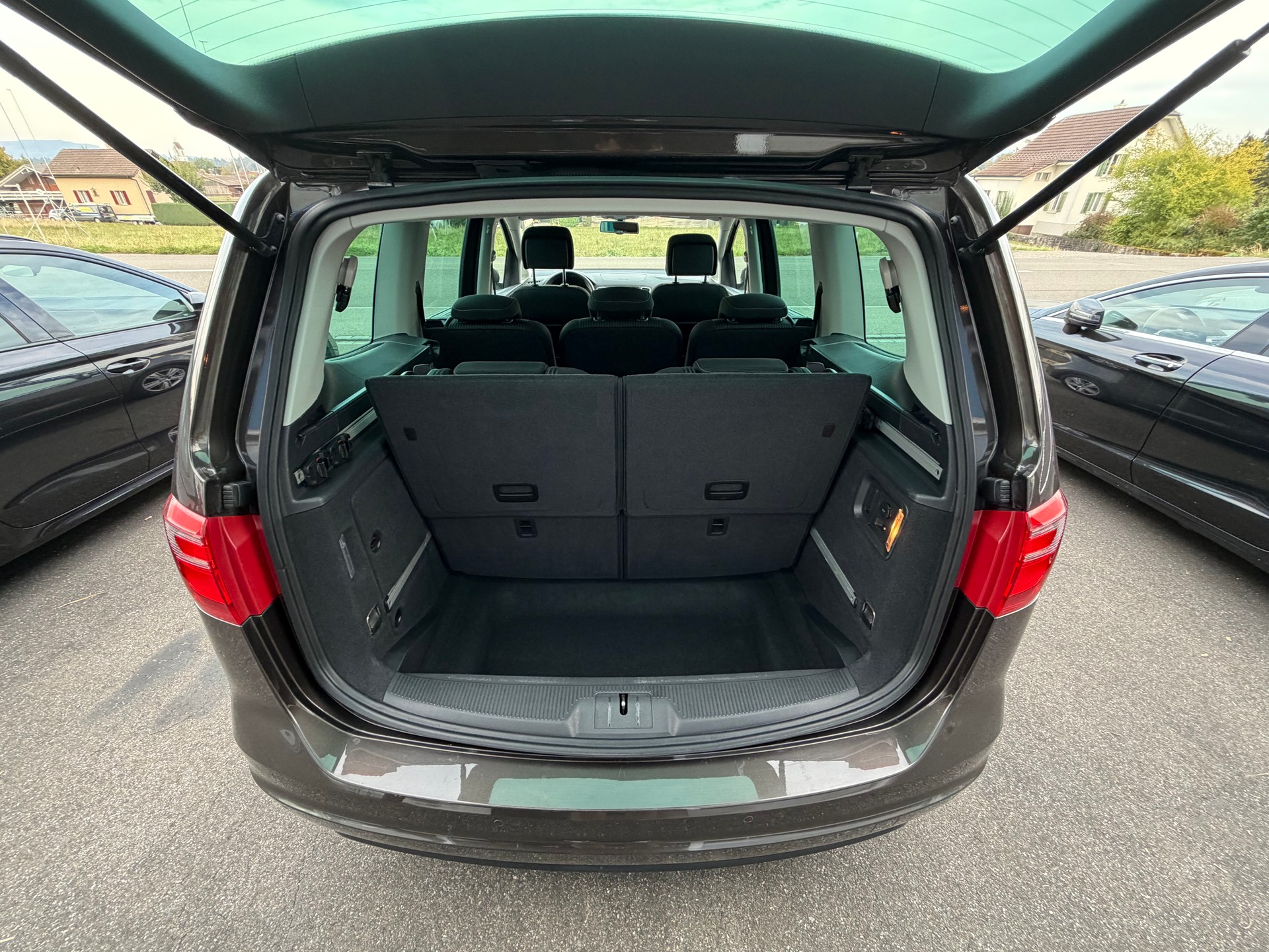 SEAT Alhambra 2.0 TDI Ecomotive Style ITECH-image-13