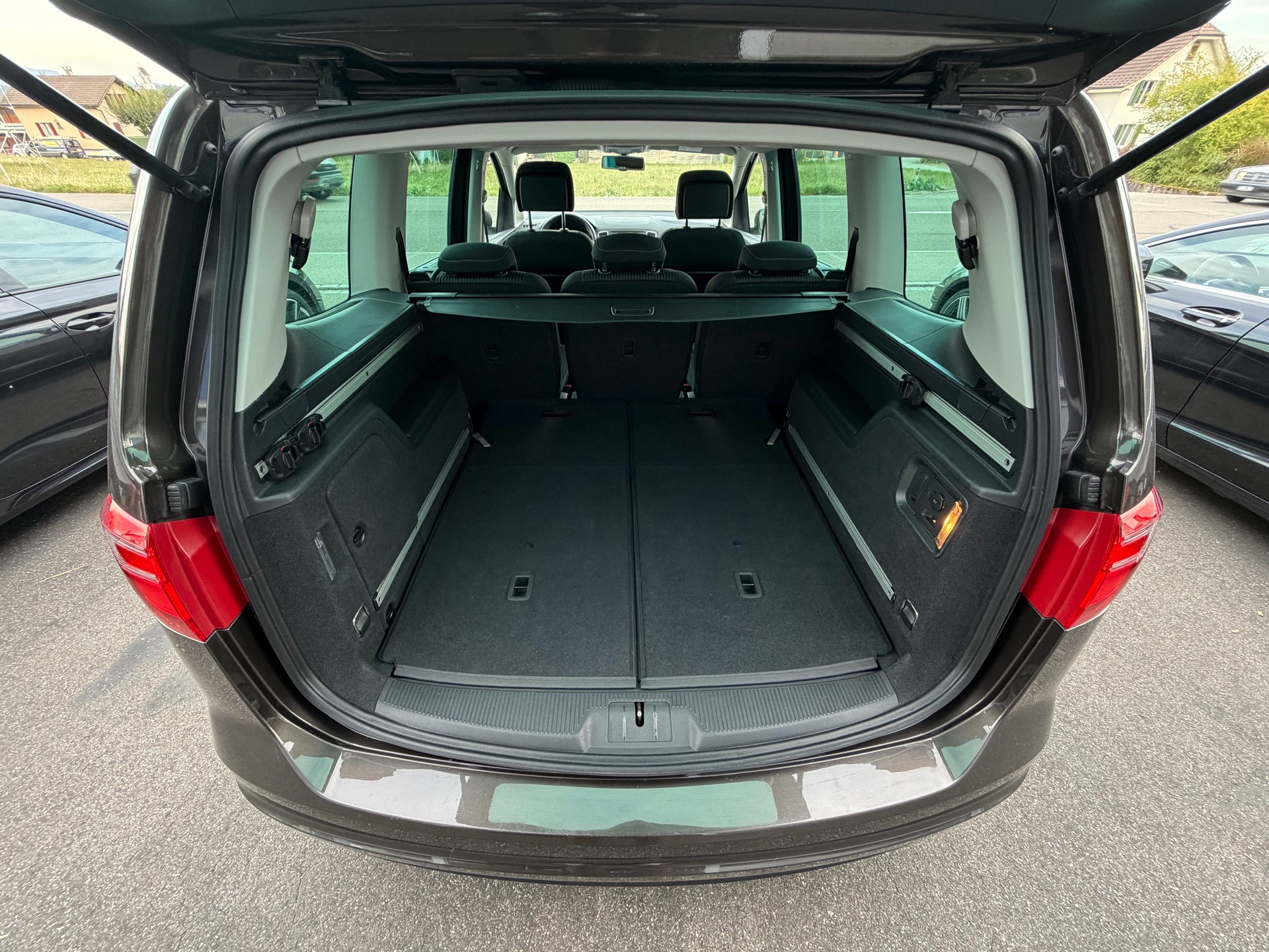 SEAT Alhambra 2.0 TDI Ecomotive Style ITECH-image-12