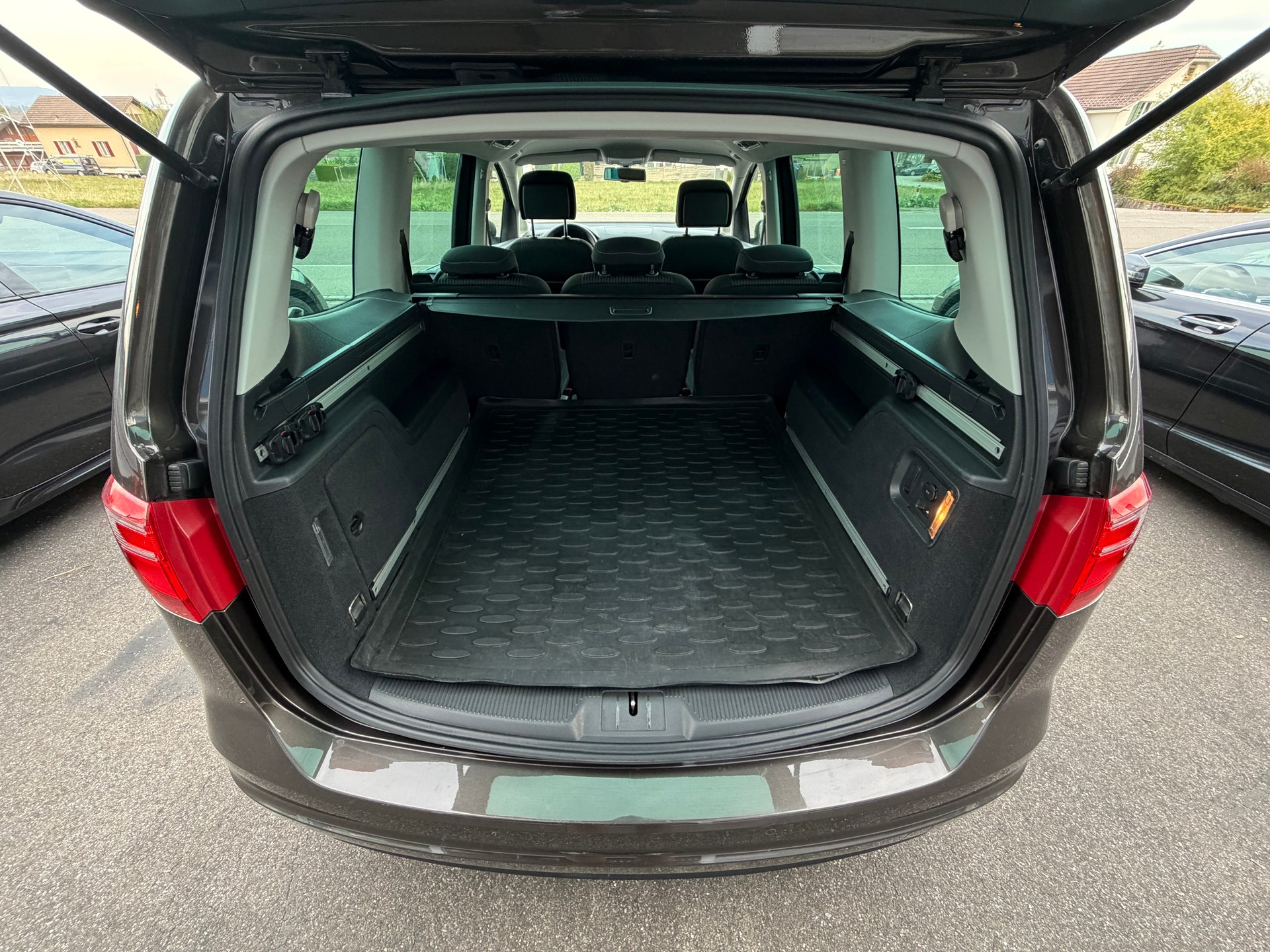 SEAT Alhambra 2.0 TDI Ecomotive Style ITECH-image-11