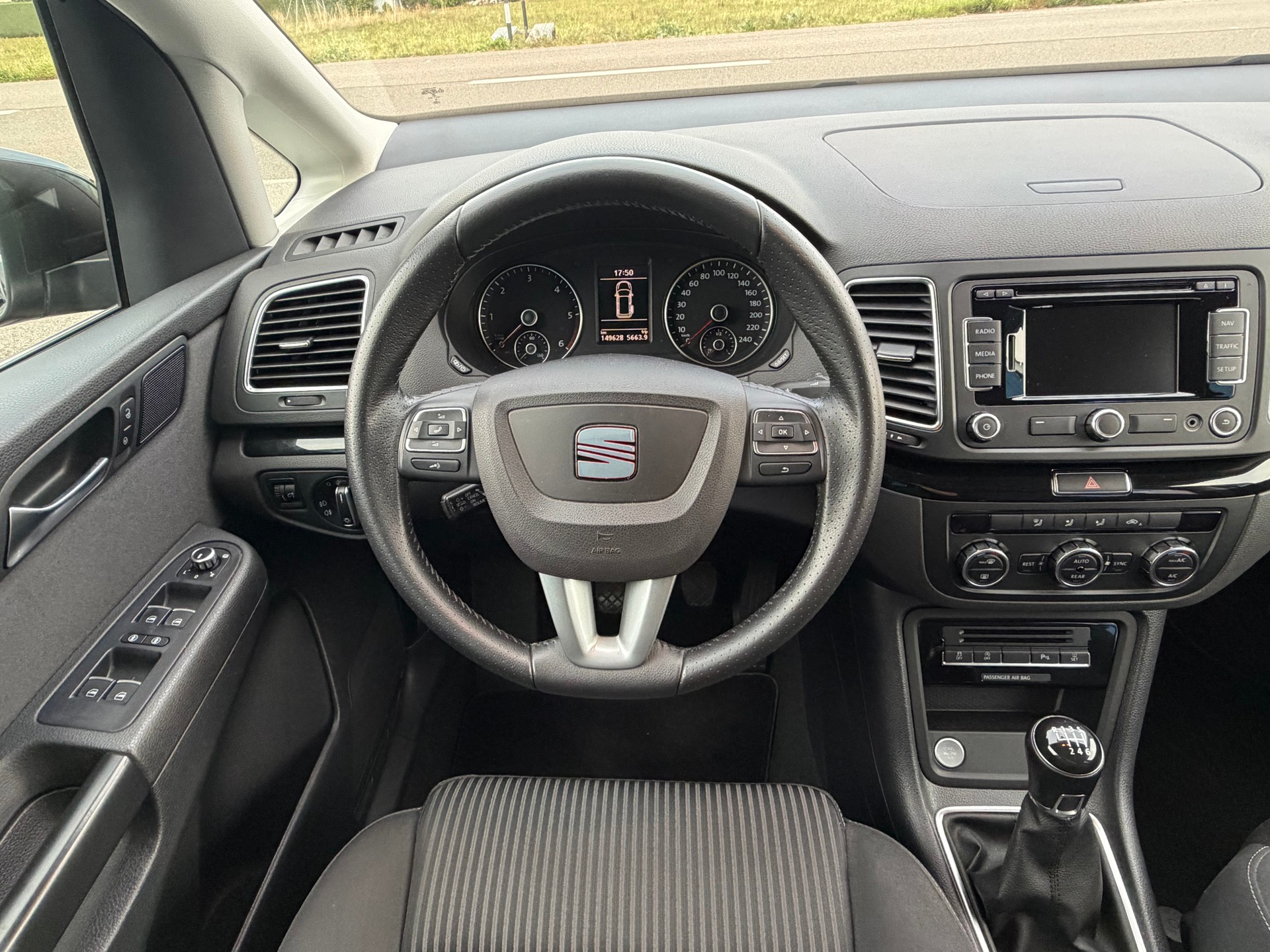 SEAT Alhambra 2.0 TDI Ecomotive Style ITECH-image-10