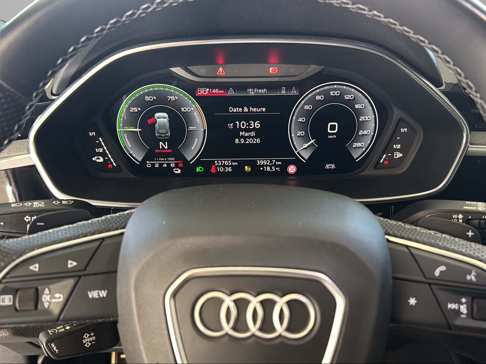 AUDI Q3 45 TFSI e S line S-tronic-image-13