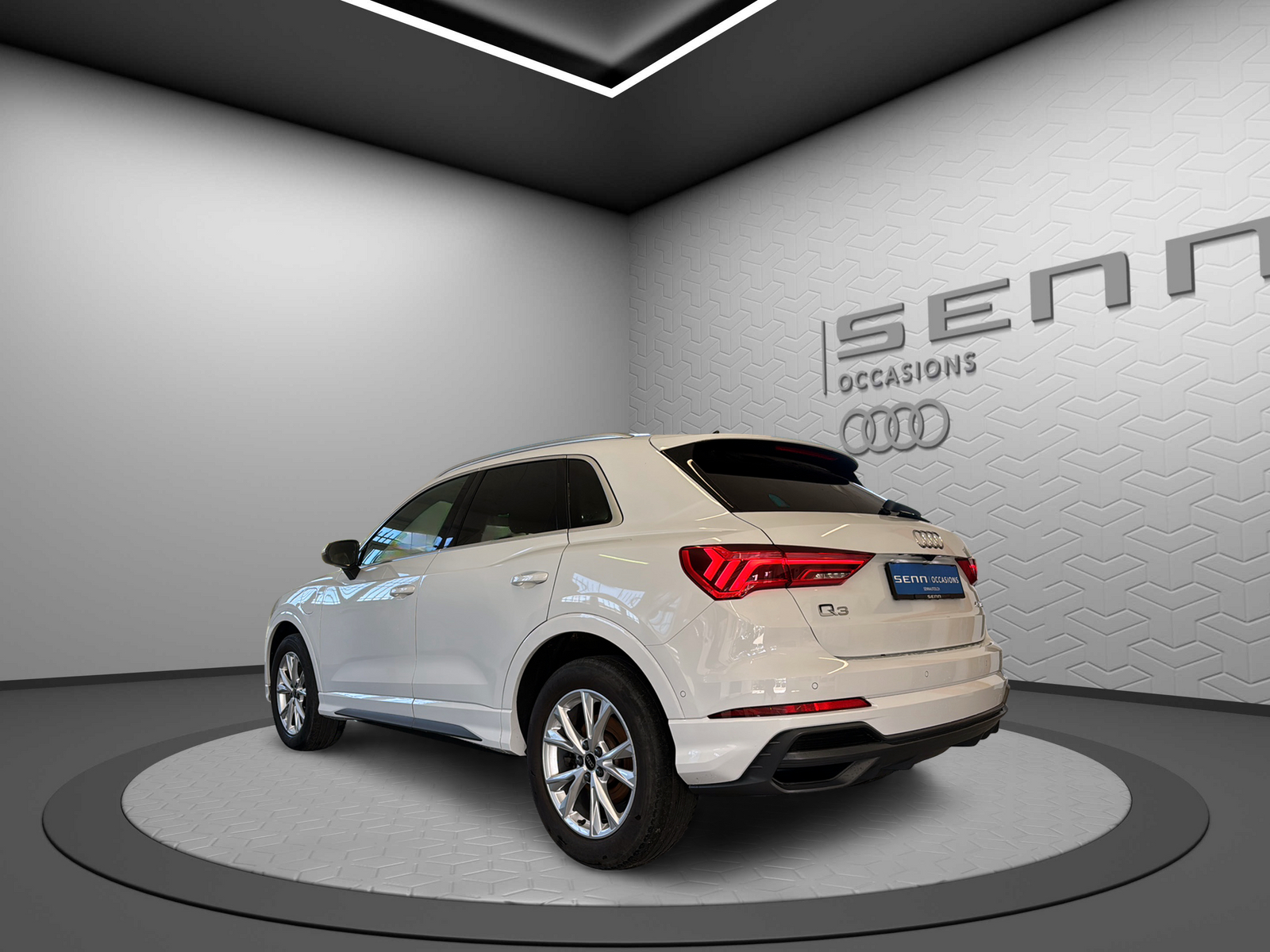 AUDI Q3 45 TFSI e S line S-tronic-image-3