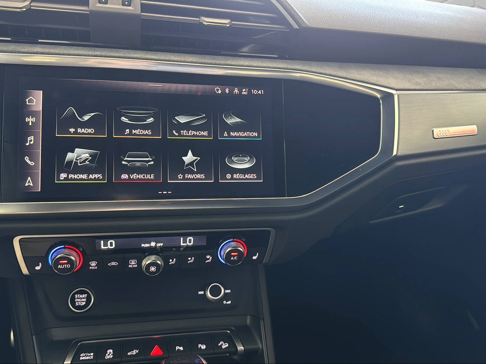 AUDI Q3 45 TFSI e S line S-tronic-image-18