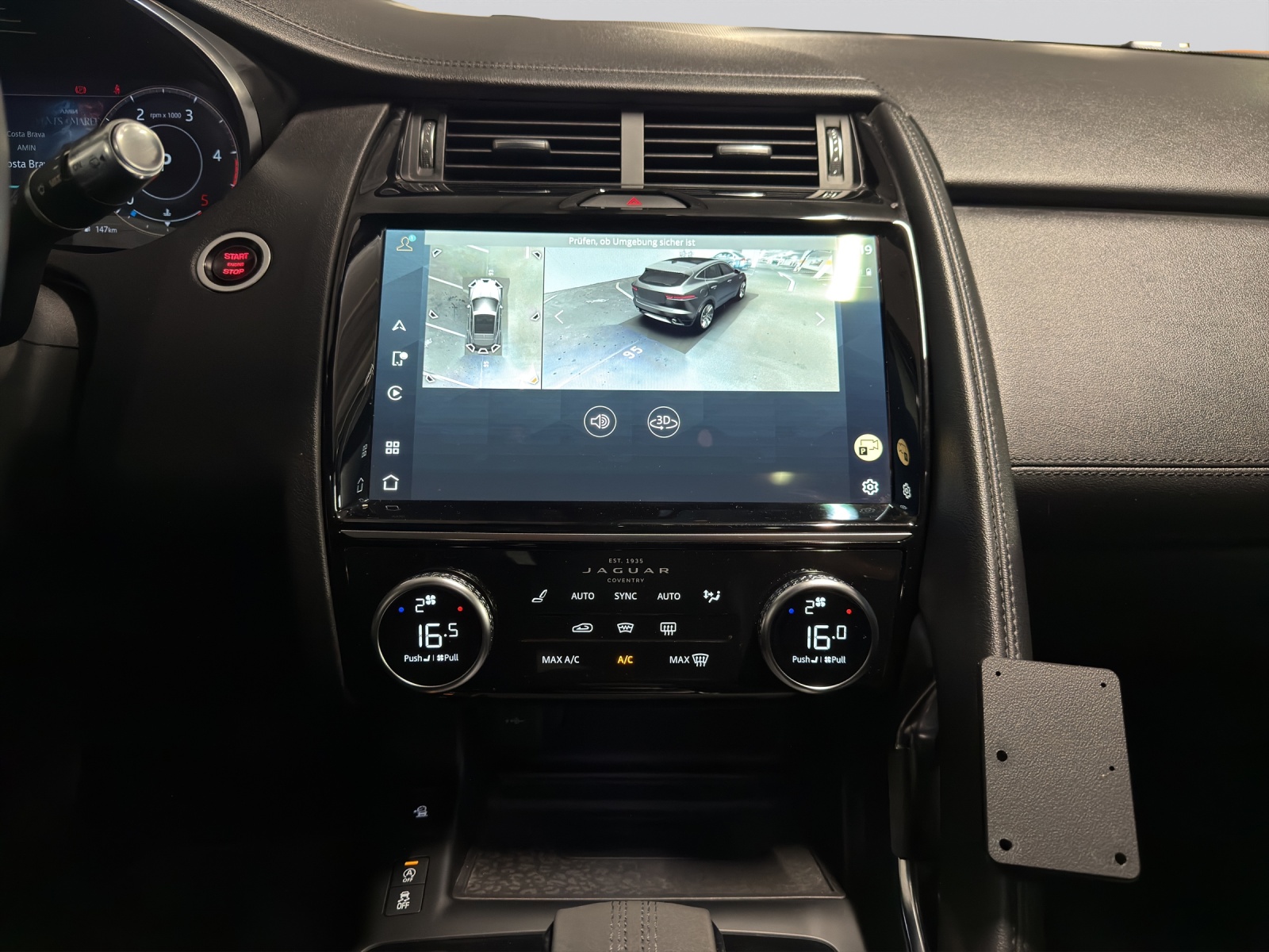 JAGUAR E-Pace 2.0d D165 R-Dynamic AWD Black-image-17