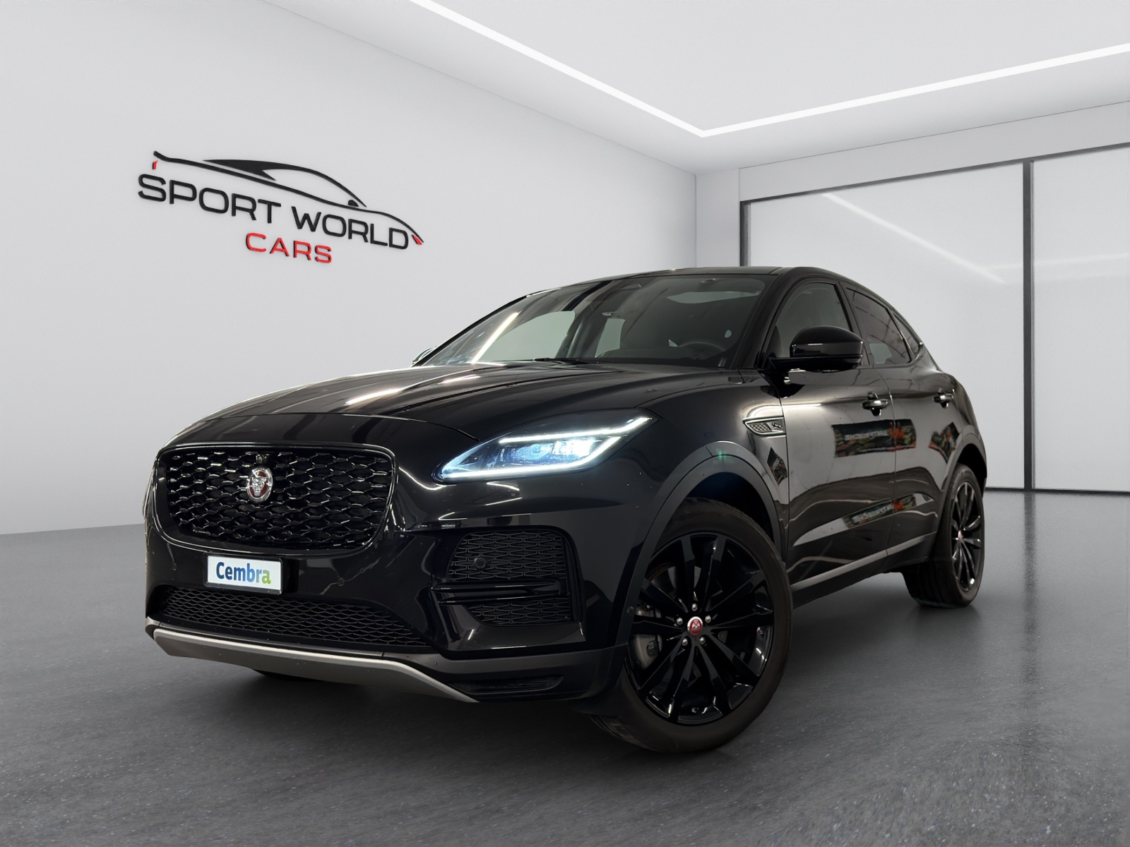 JAGUAR E-Pace 2.0d D165 R-Dynamic AWD Black-image-0