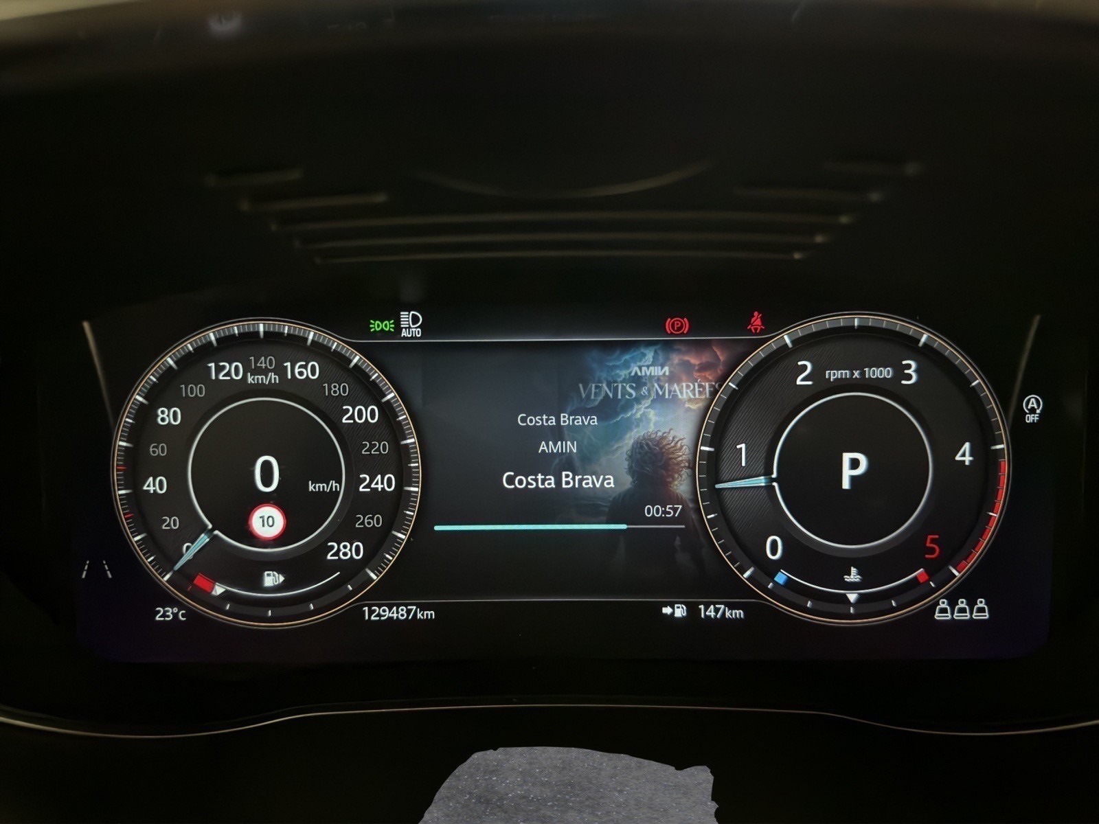 JAGUAR E-Pace 2.0d D165 R-Dynamic AWD Black-image-22