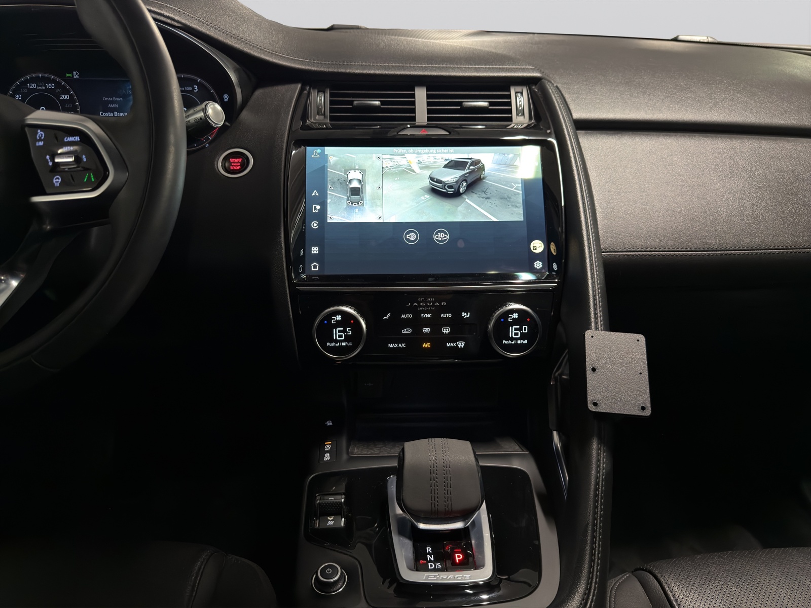 JAGUAR E-Pace 2.0d D165 R-Dynamic AWD Black-image-19