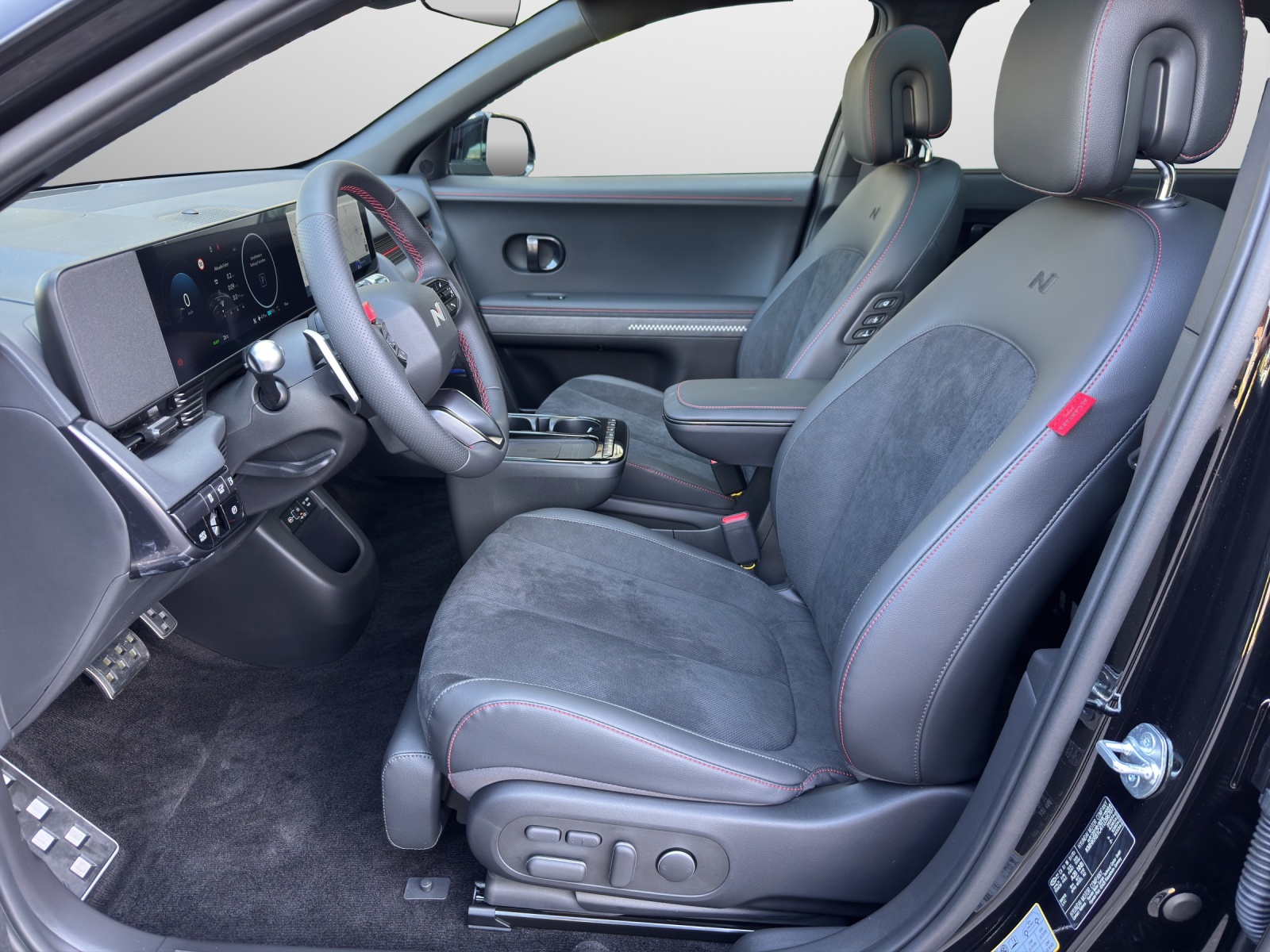 HYUNDAI Ioniq 5 84 kWh N-Line 4WD-image-4