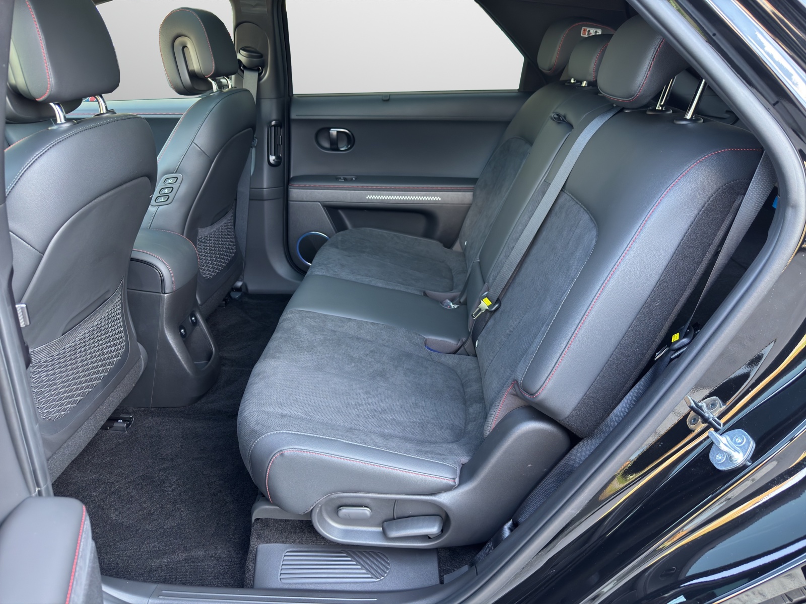 HYUNDAI Ioniq 5 84 kWh N-Line 4WD-image-8