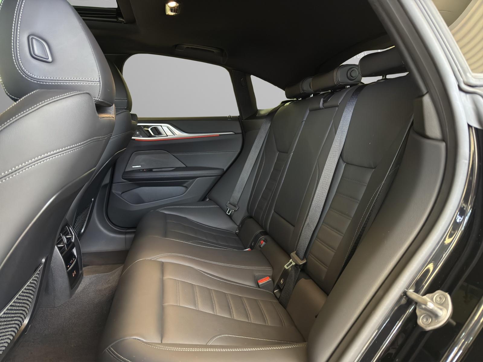 BMW 4er Gran Coupé M440i xDrive-image-19