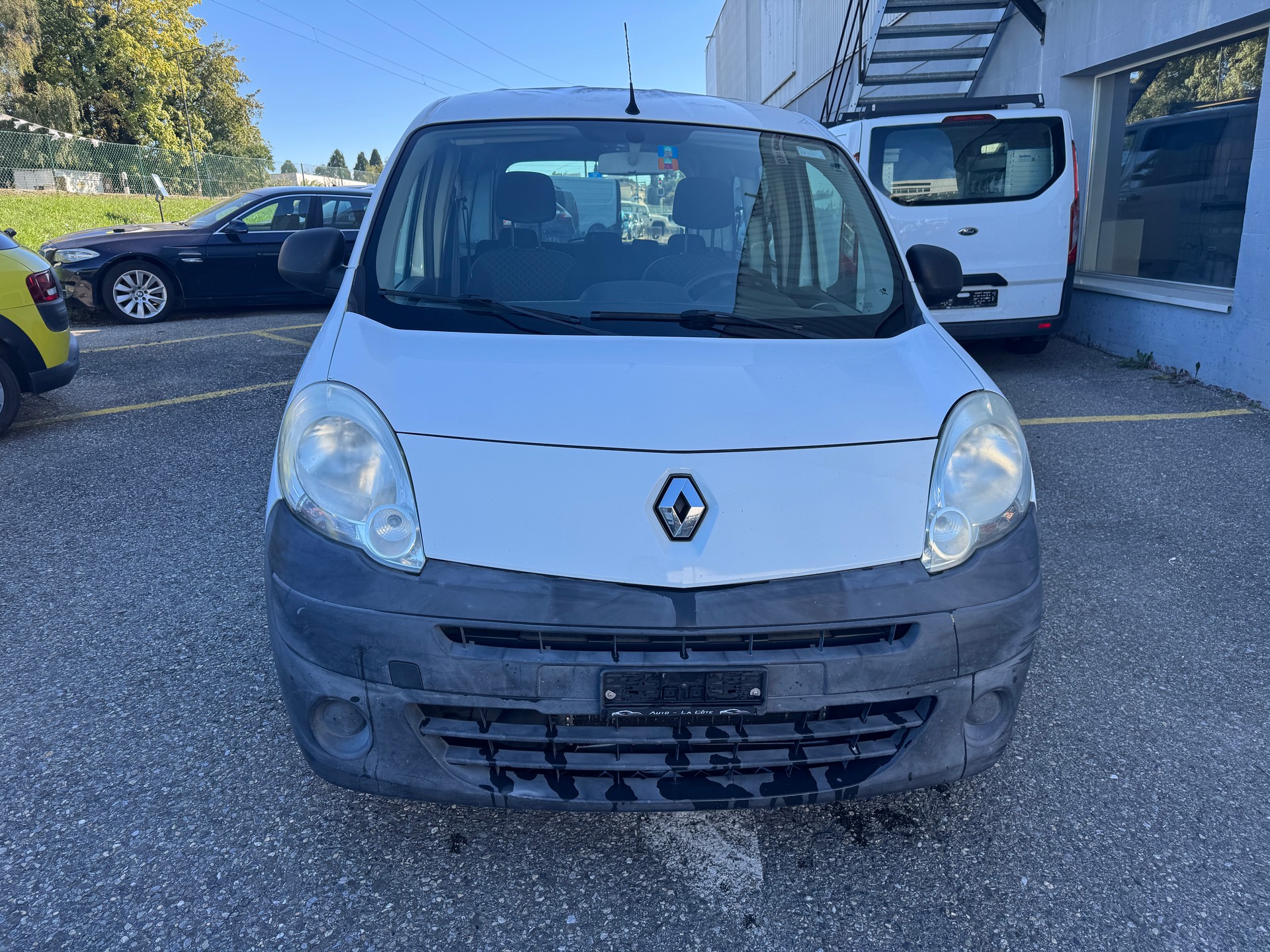 RENAULT Kangoo 1.6 16V Happy Family-image-2