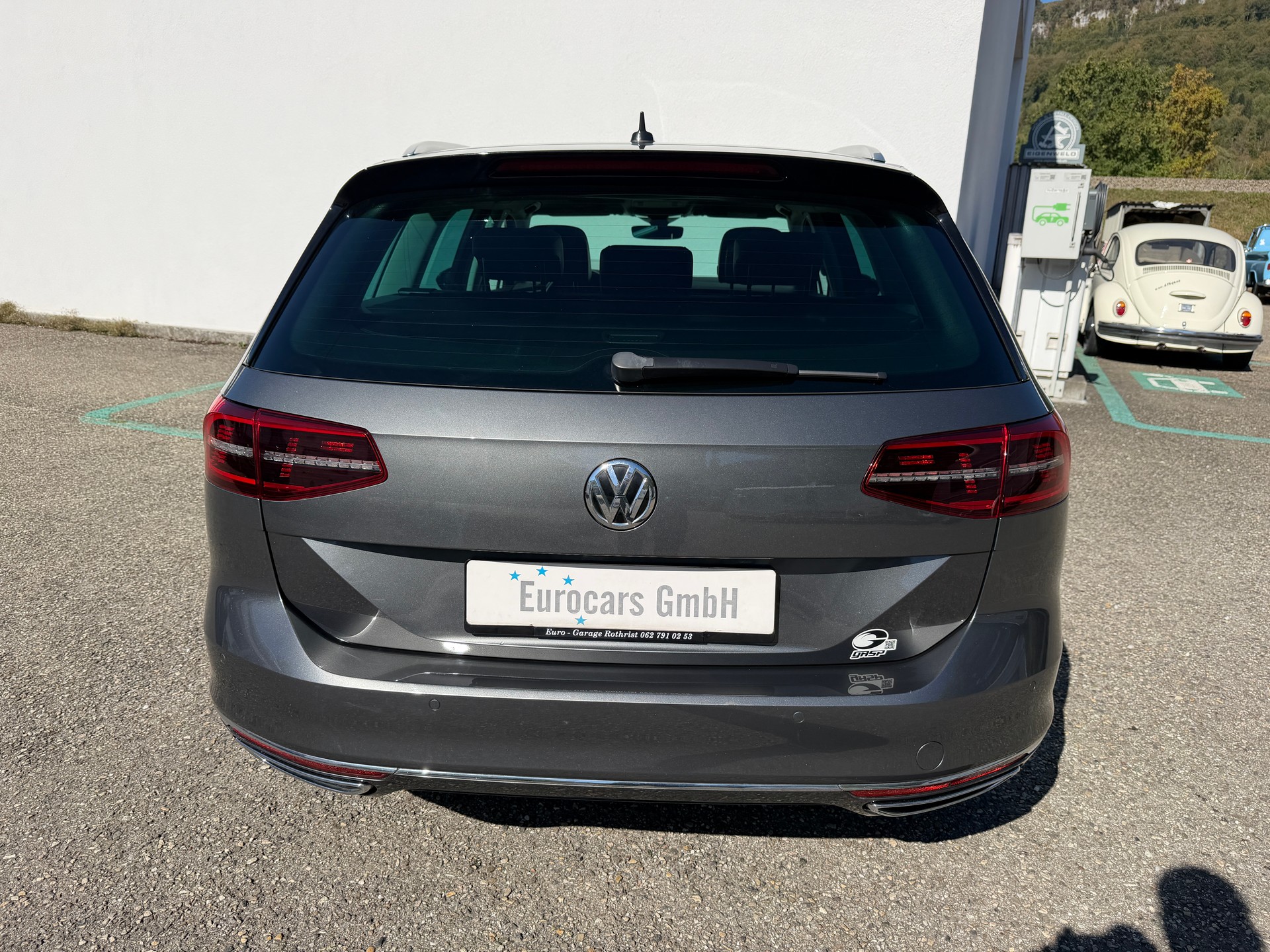 VW Passat Variant 2.0 TDI BMT High. DSG 4Motion-image-4