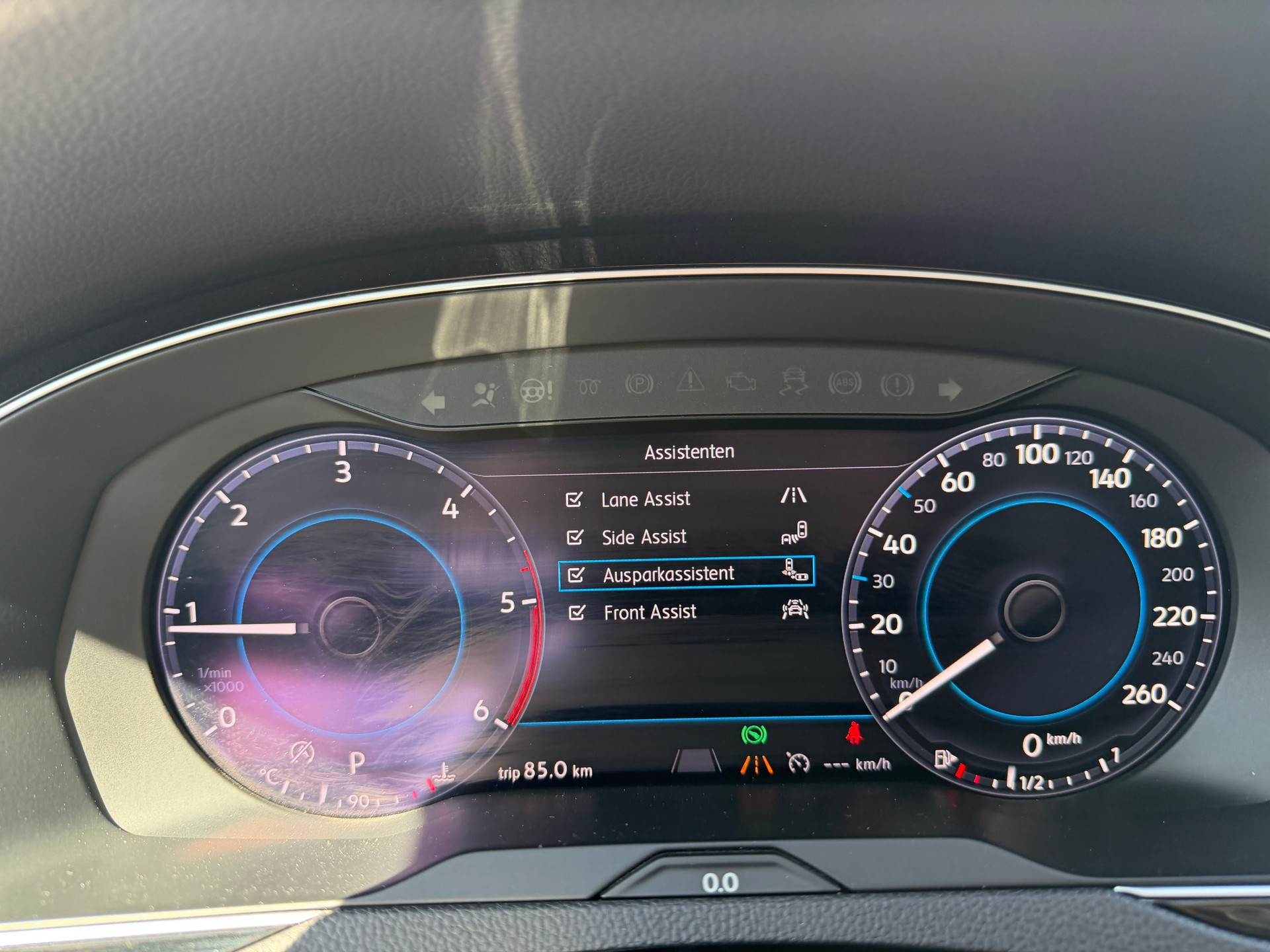 VW Passat Variant 2.0 TDI BMT High. DSG 4Motion-image-24
