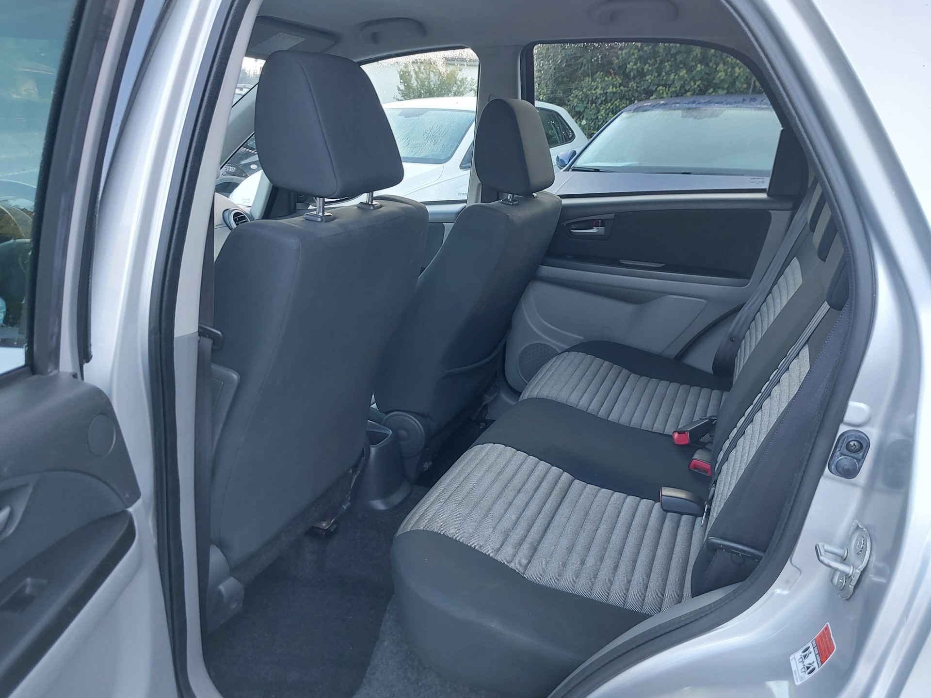 SUZUKI SX4 1.6 16V GL Top 4WD-image-8