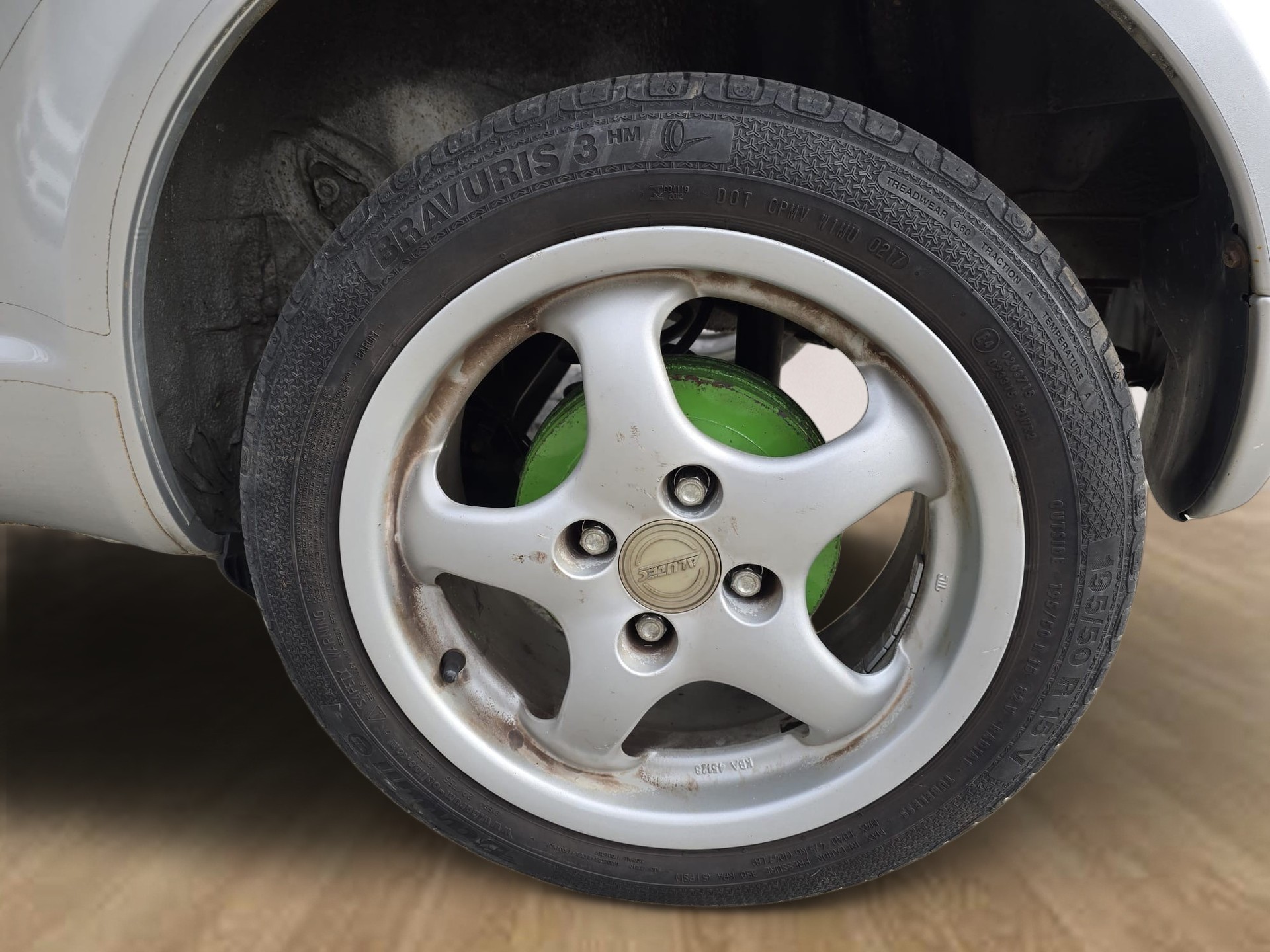 TOYOTA Yaris 1.3 Linea Luna-image-16