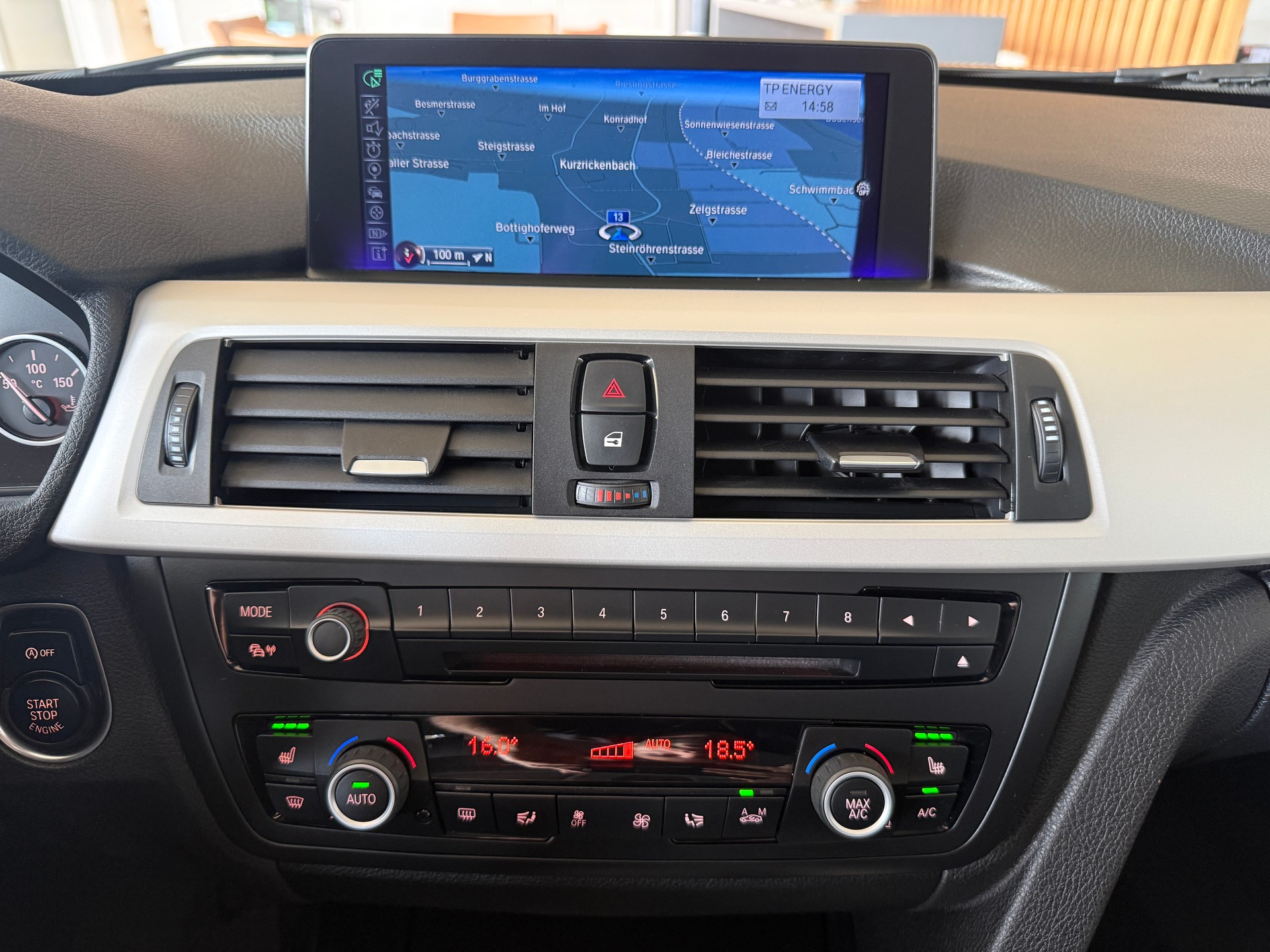 BMW 320d xDrive Steptronic *** DISTANZREGELUNG***-image-21