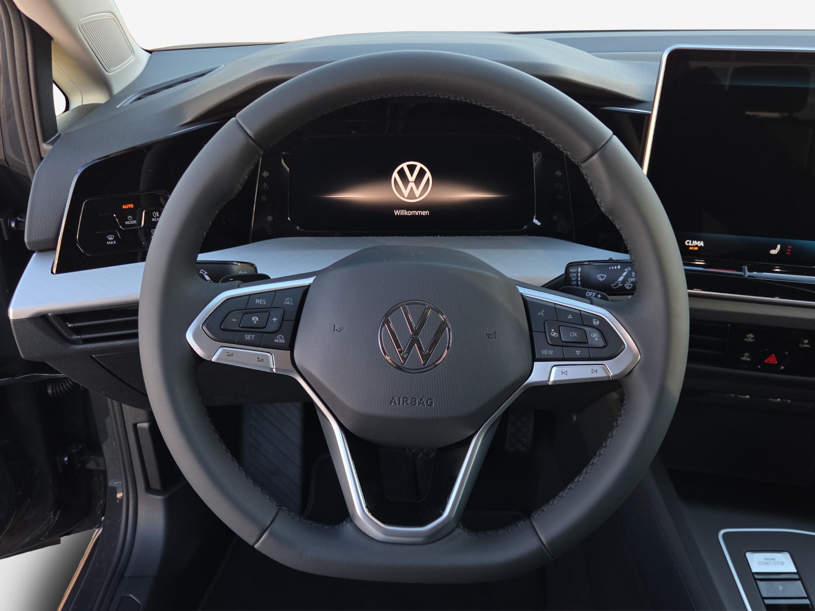 VW Golf 1.5 e TSI mHEV Value DSG-image-9