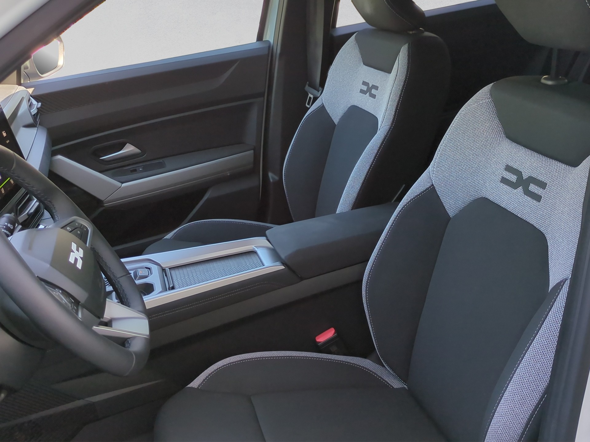 DACIA Bigster HEV 155 Journey-image-8