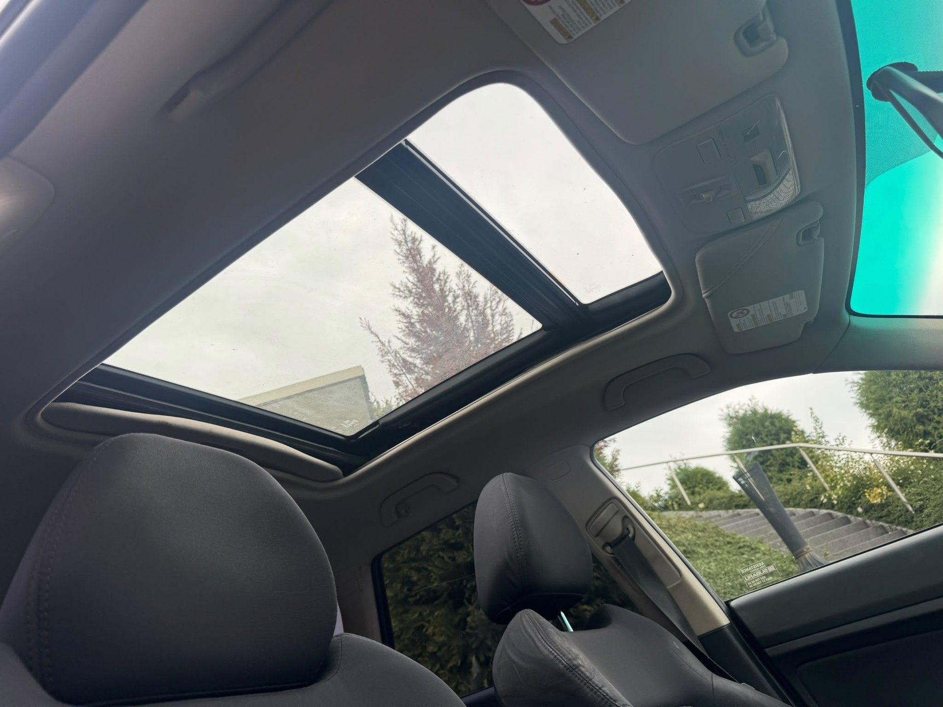 SUBARU Legacy 2.0R AWD Classic-image-9