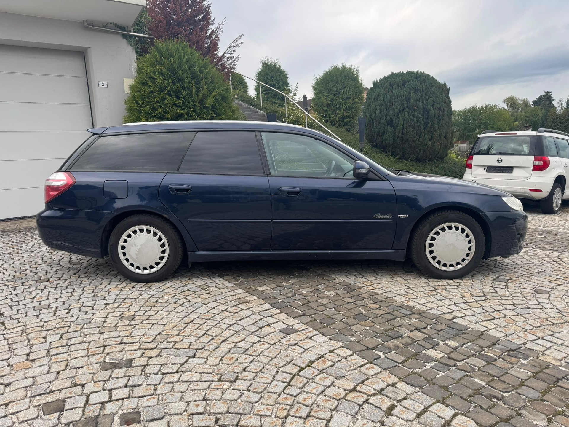 SUBARU Legacy 2.0R AWD Classic-image-3