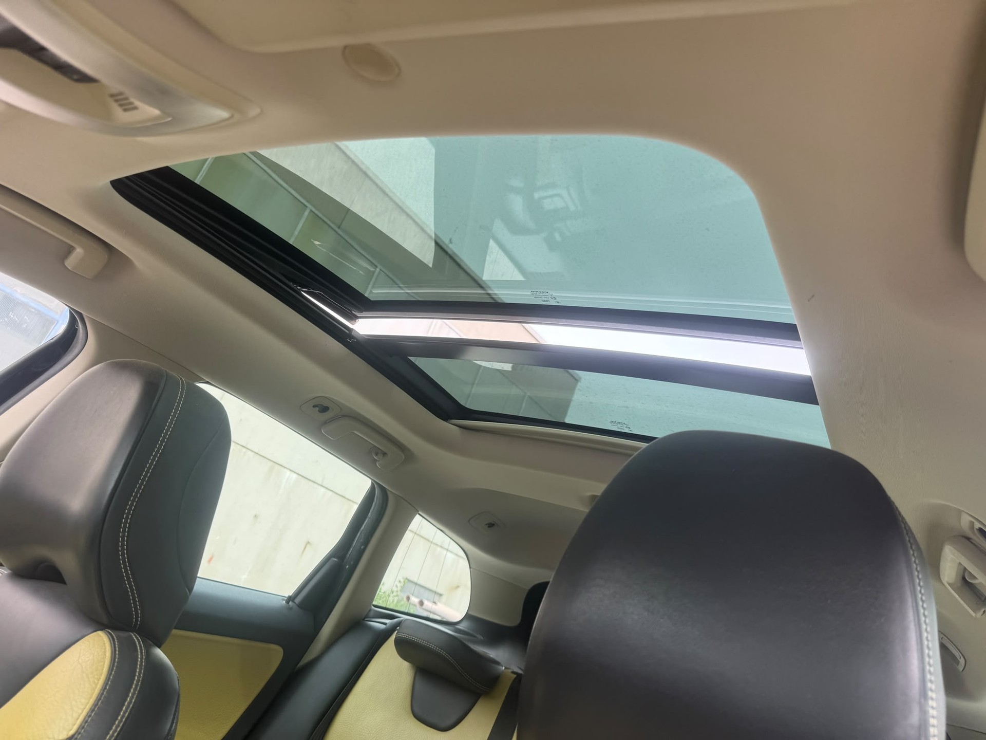 VOLVO XC60 T6 AWD Momentum Geartronic-image-10