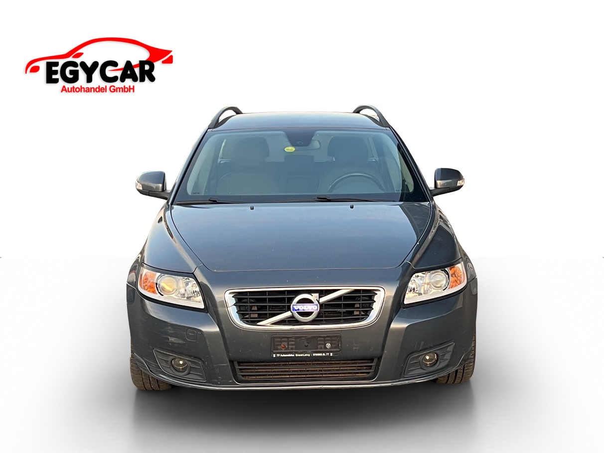 VOLVO V50 D3-image-0
