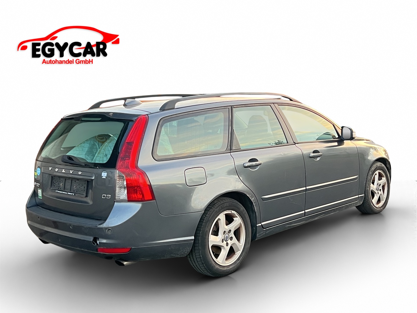VOLVO V50 D3-image-5