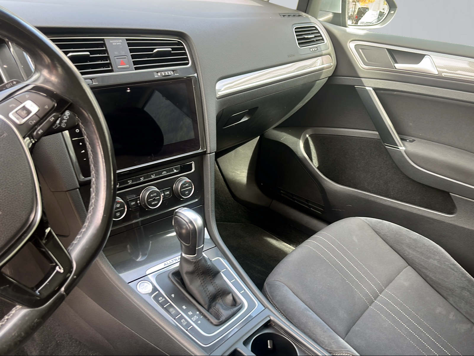 VW Golf 1.8 TSI Alltrack 4Motion DSG-image-5