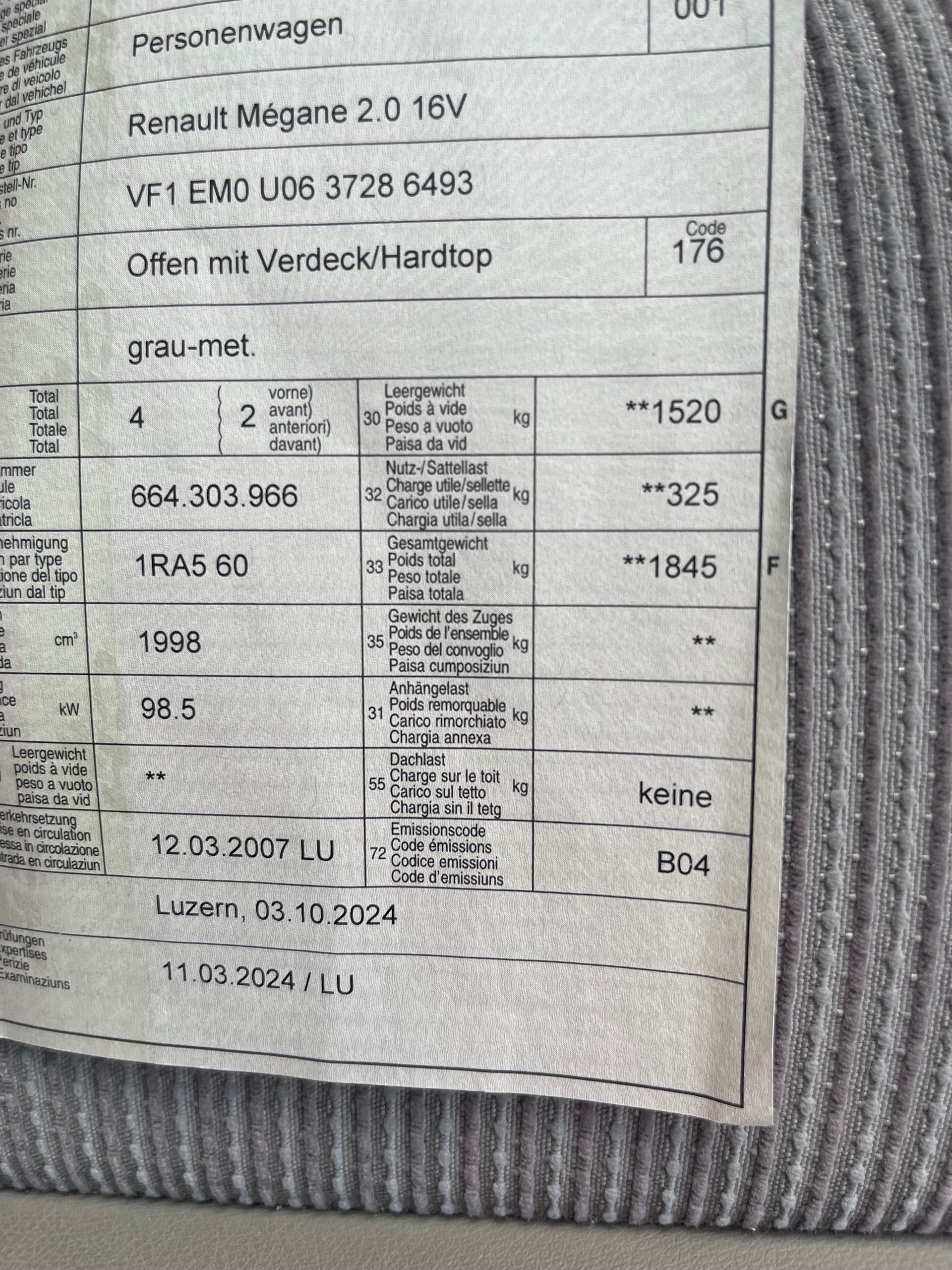 RENAULT Mégane C-C 2.0 16V Privilège Luxe-image-7