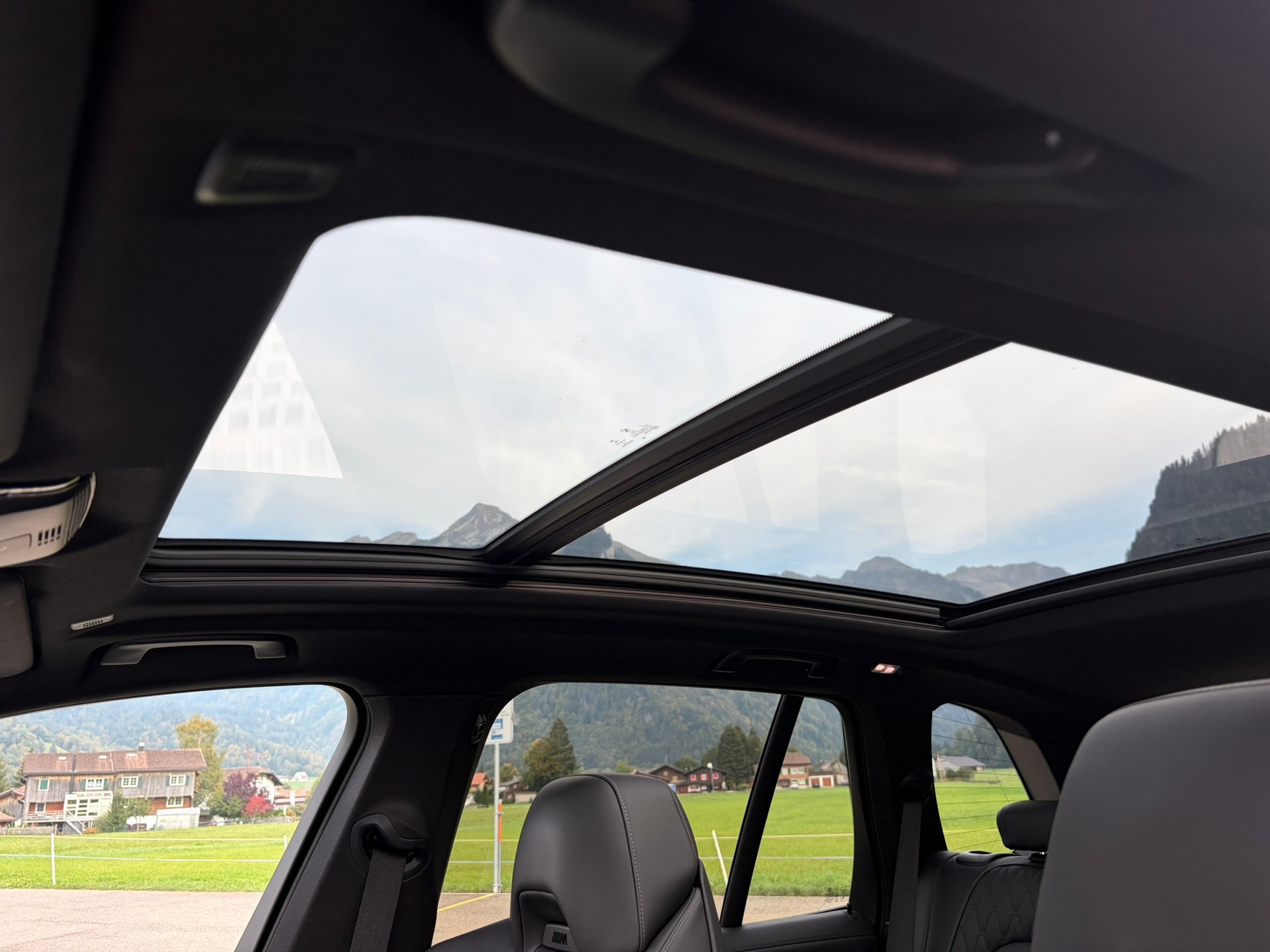 BMW 40d xDrive-image-8