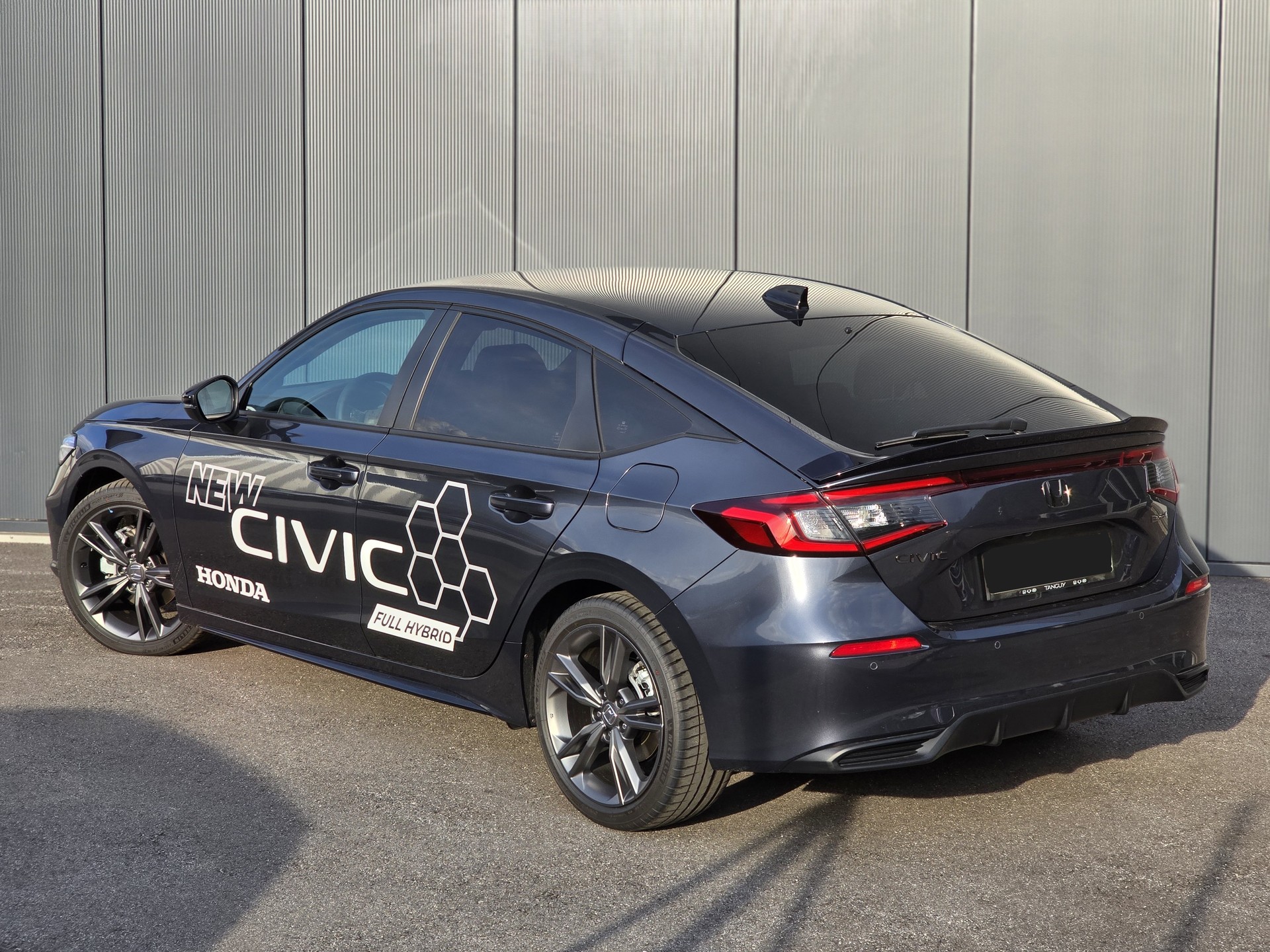 HONDA Civ 2.0 i-MMD HEV Sport-image-1