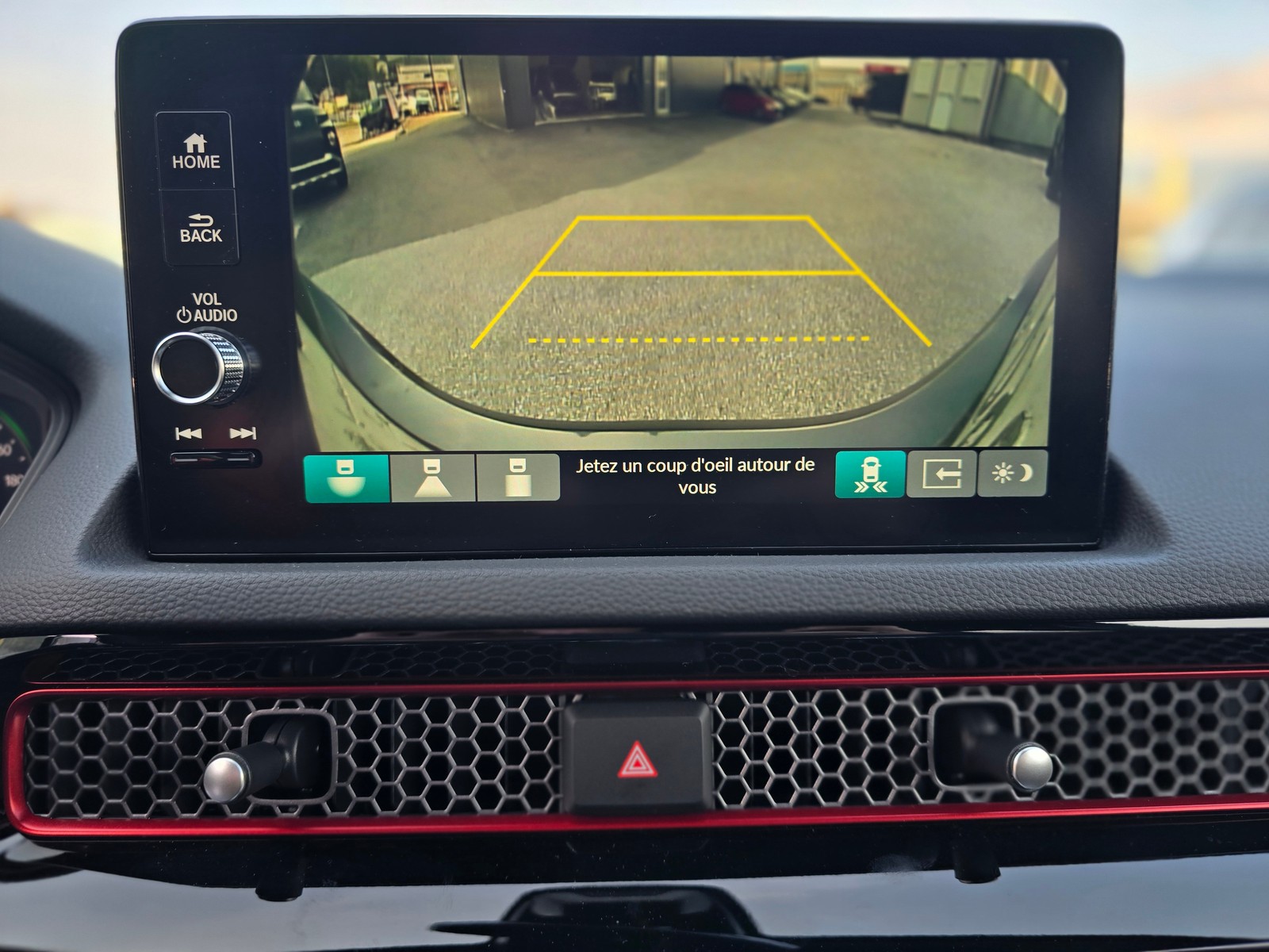 Honda Civ 2.0 i-MMD HEV Sport — photo 6