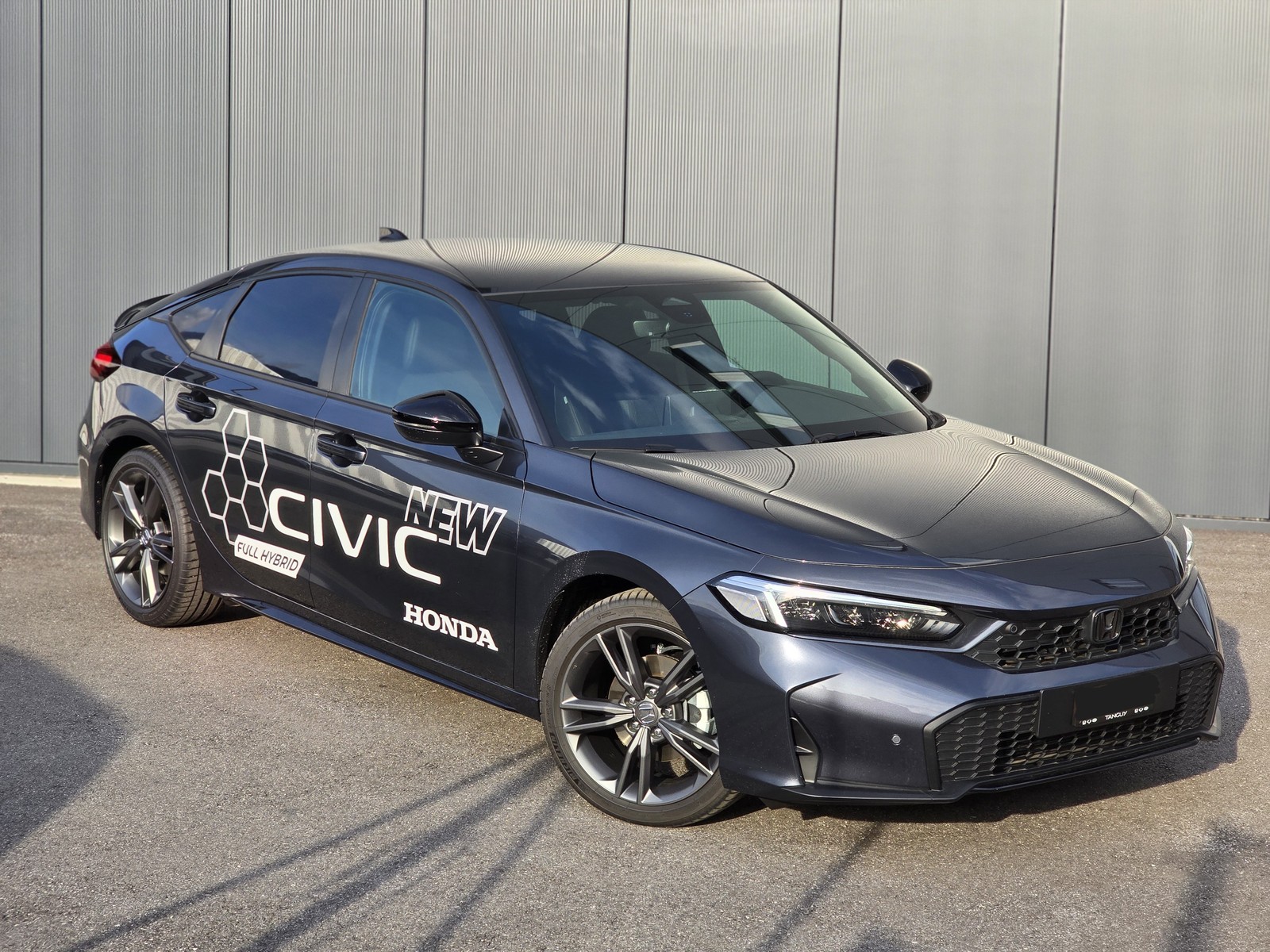 Honda Civ 2.0 i-MMD HEV Sport — photo 1
