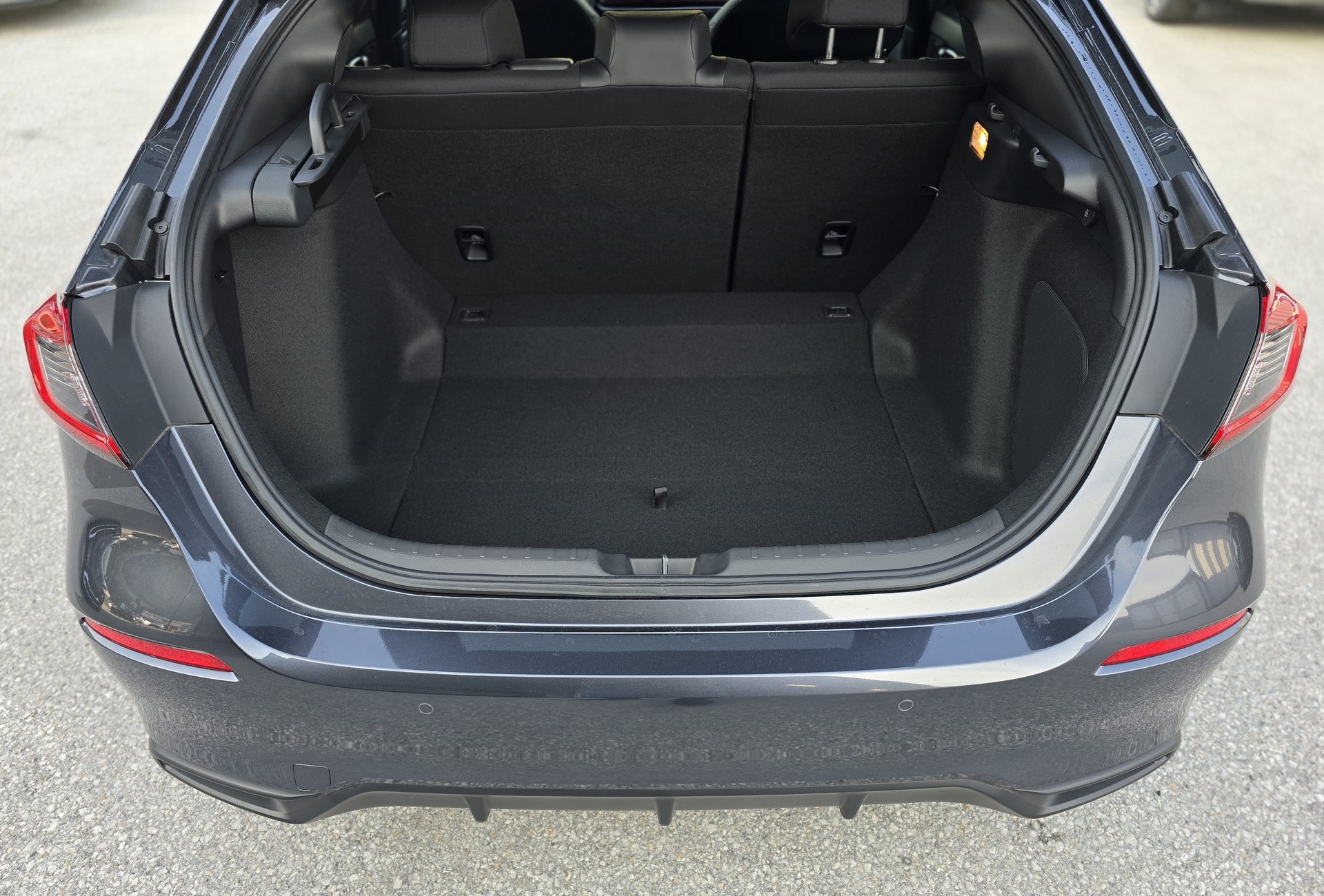 HONDA Civ 2.0 i-MMD HEV Sport-image-11