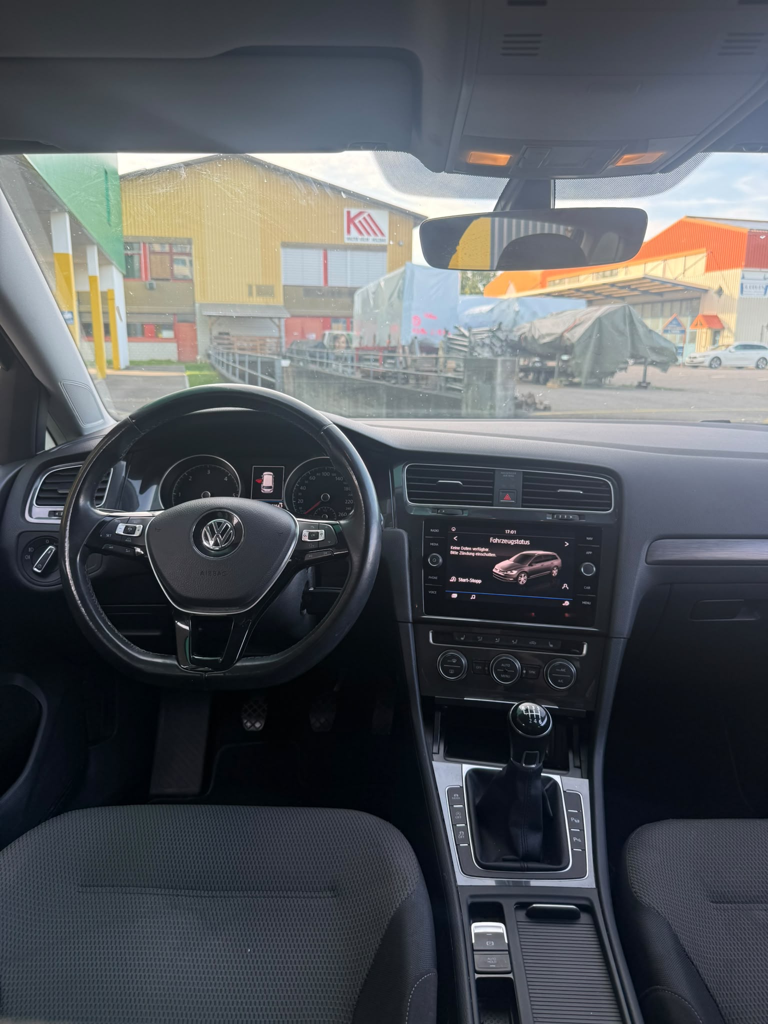 VW Golf Variant 2.0 TDI Comfortline 4Motion-image-8