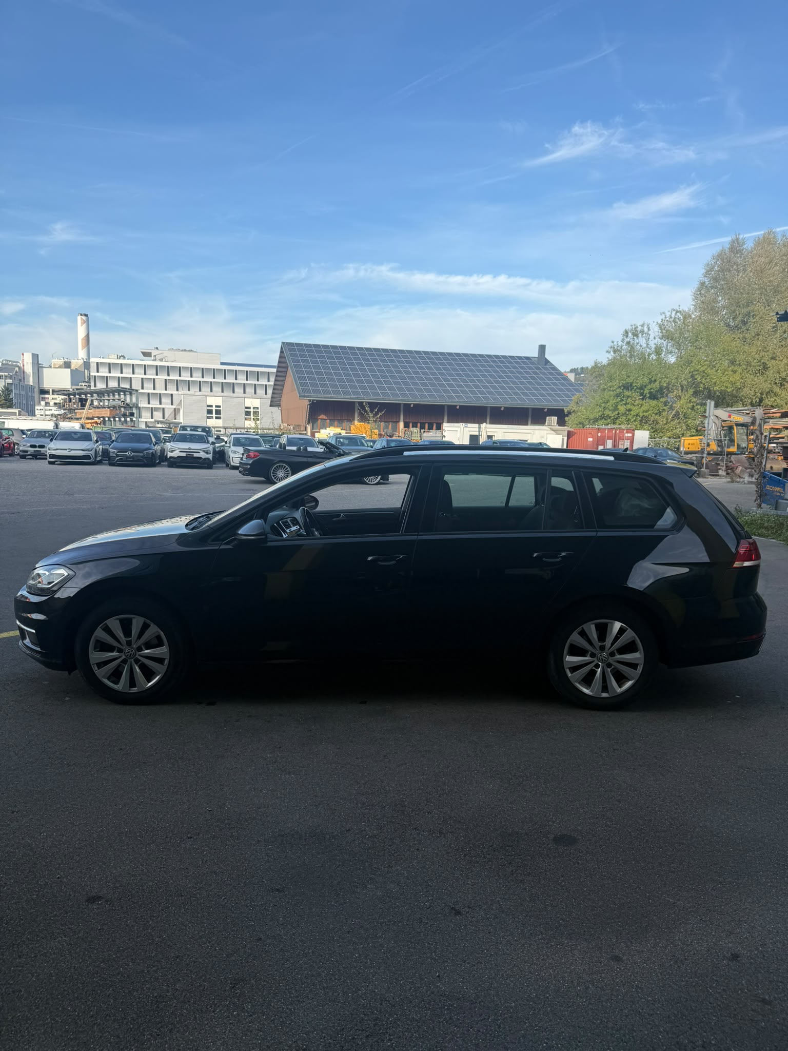 VW Golf Variant 2.0 TDI Comfortline 4Motion-image-3