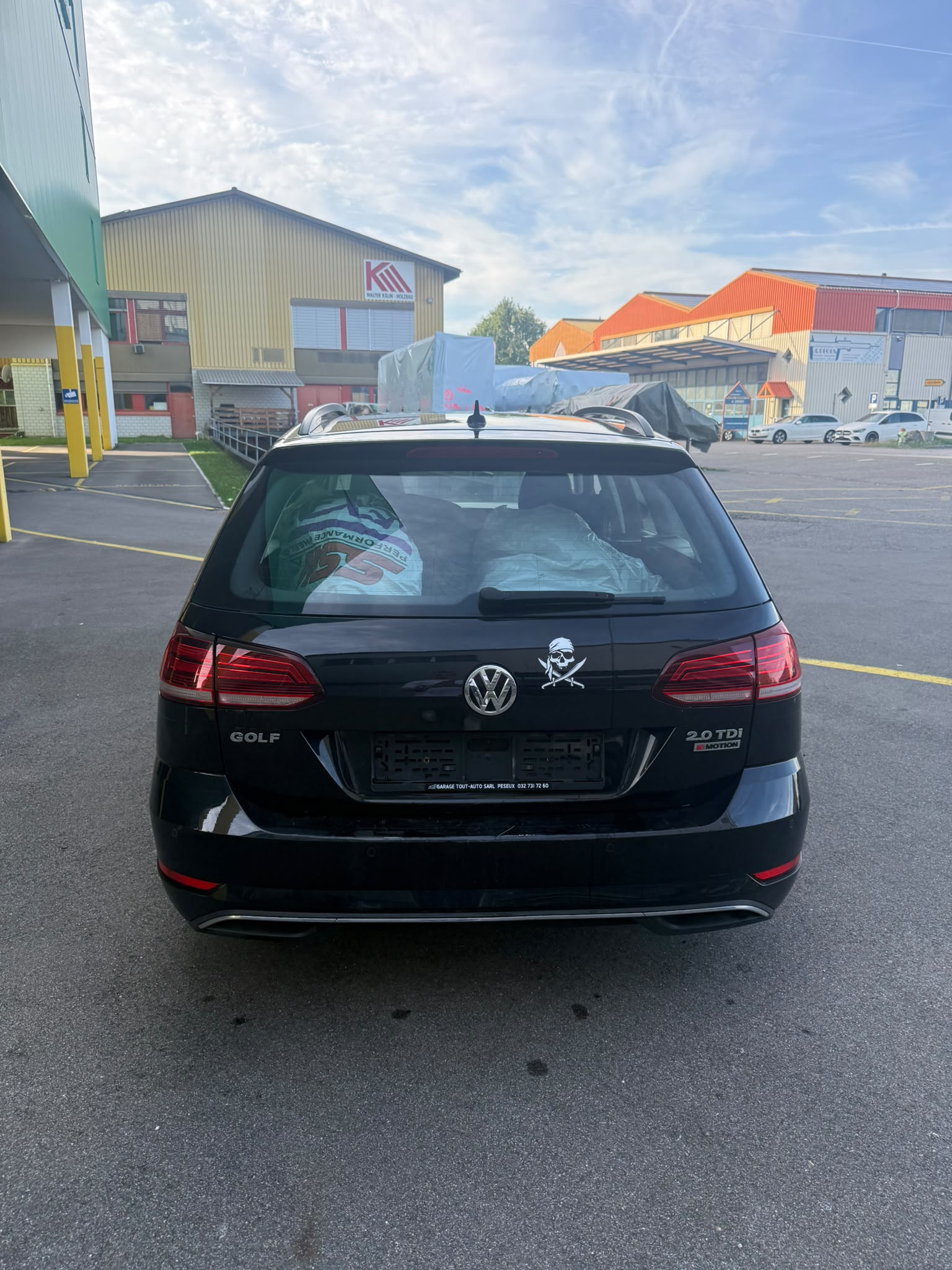 VW Golf Variant 2.0 TDI Comfortline 4Motion-image-5