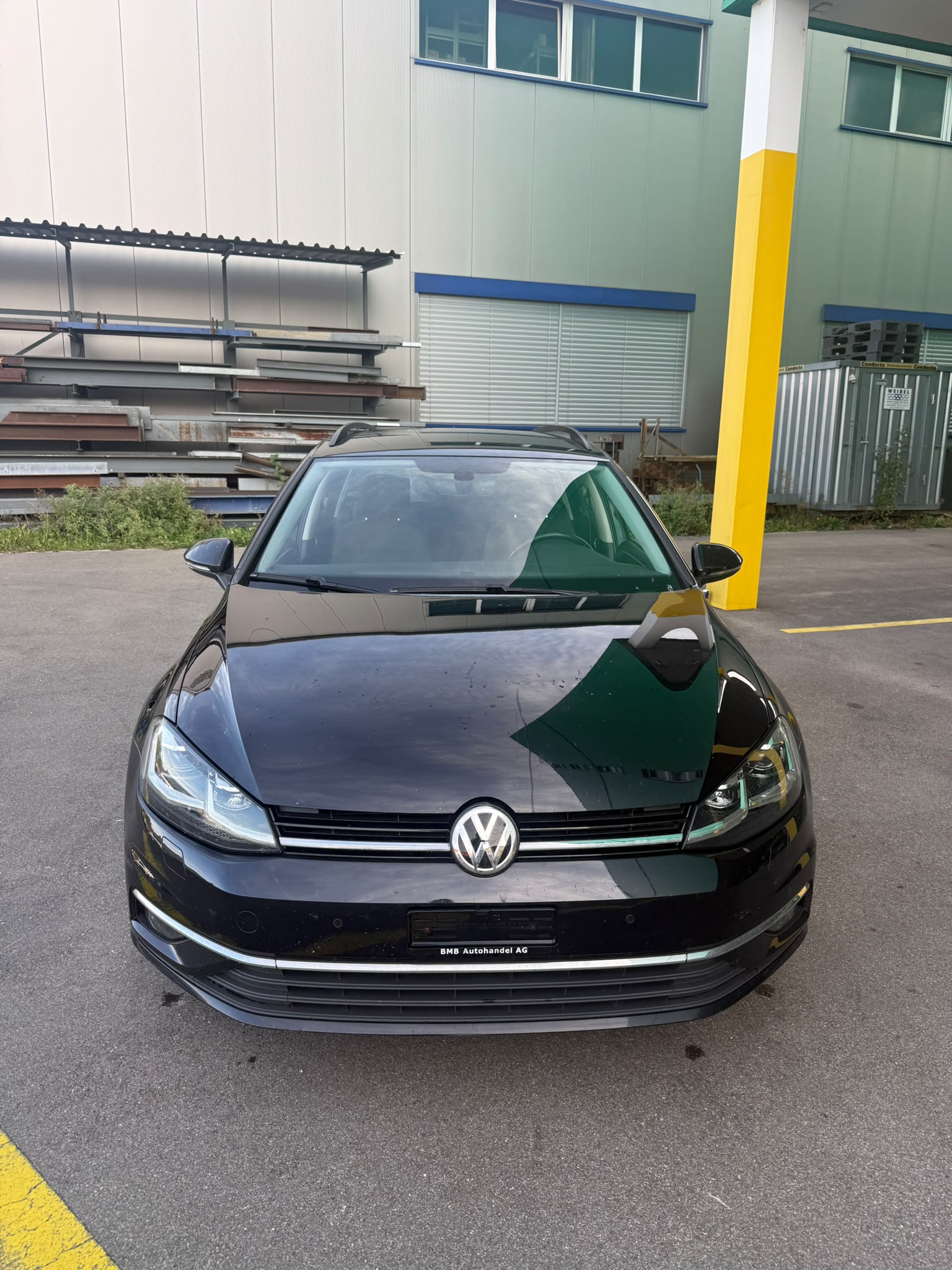 VW Golf Variant 2.0 TDI Comfortline 4Motion-image-1