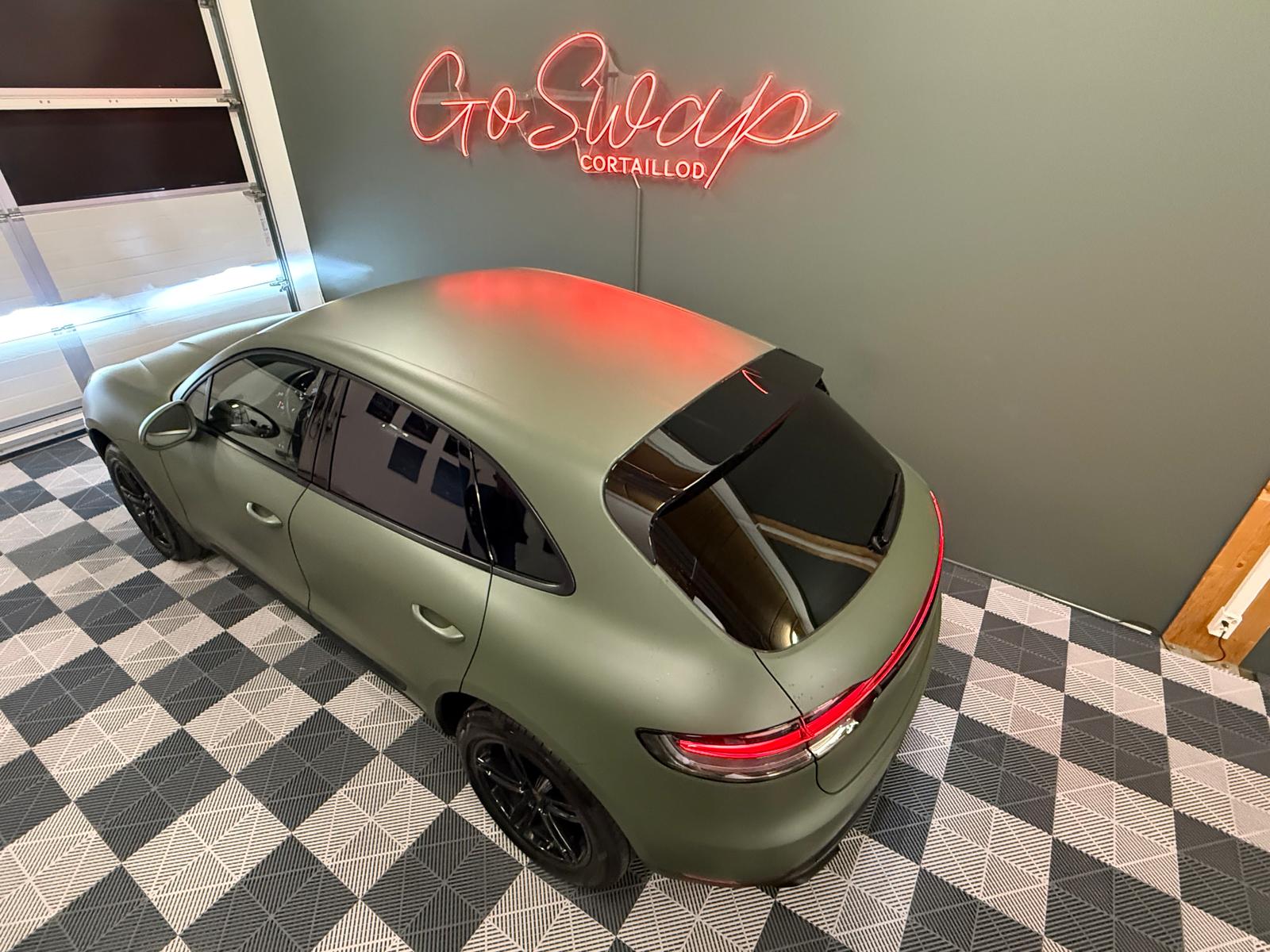 PORSCHE Macan PDK-image-2
