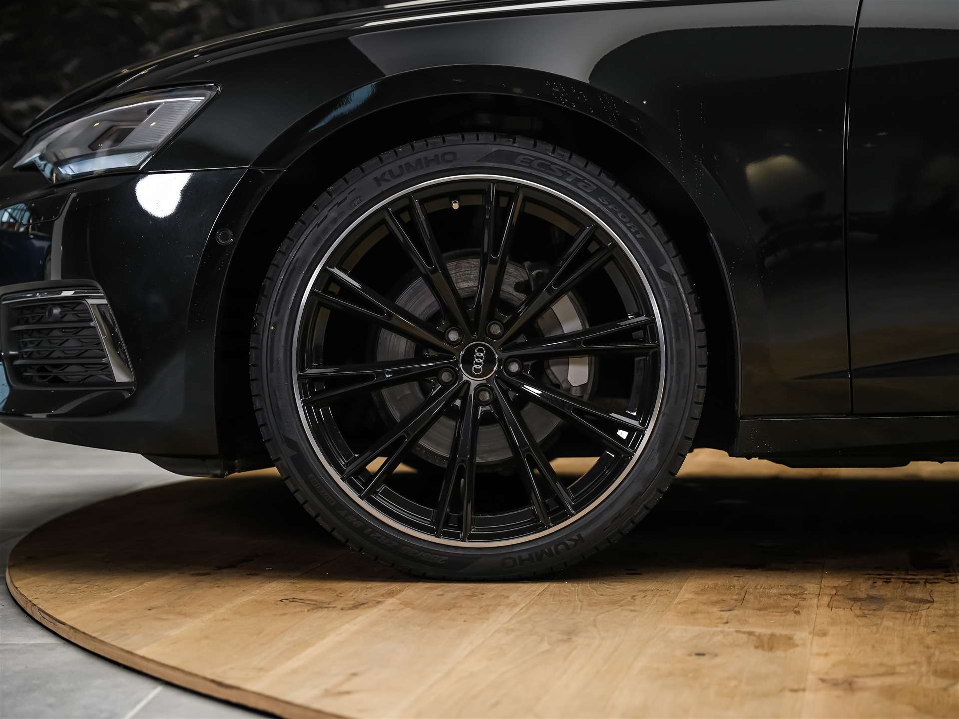 AUDI A6 Avant 45 TFSI Design S-tronic *21" Felgen*LEDER*Sitzlüftung*Assistenzpaket Tour*-image-17