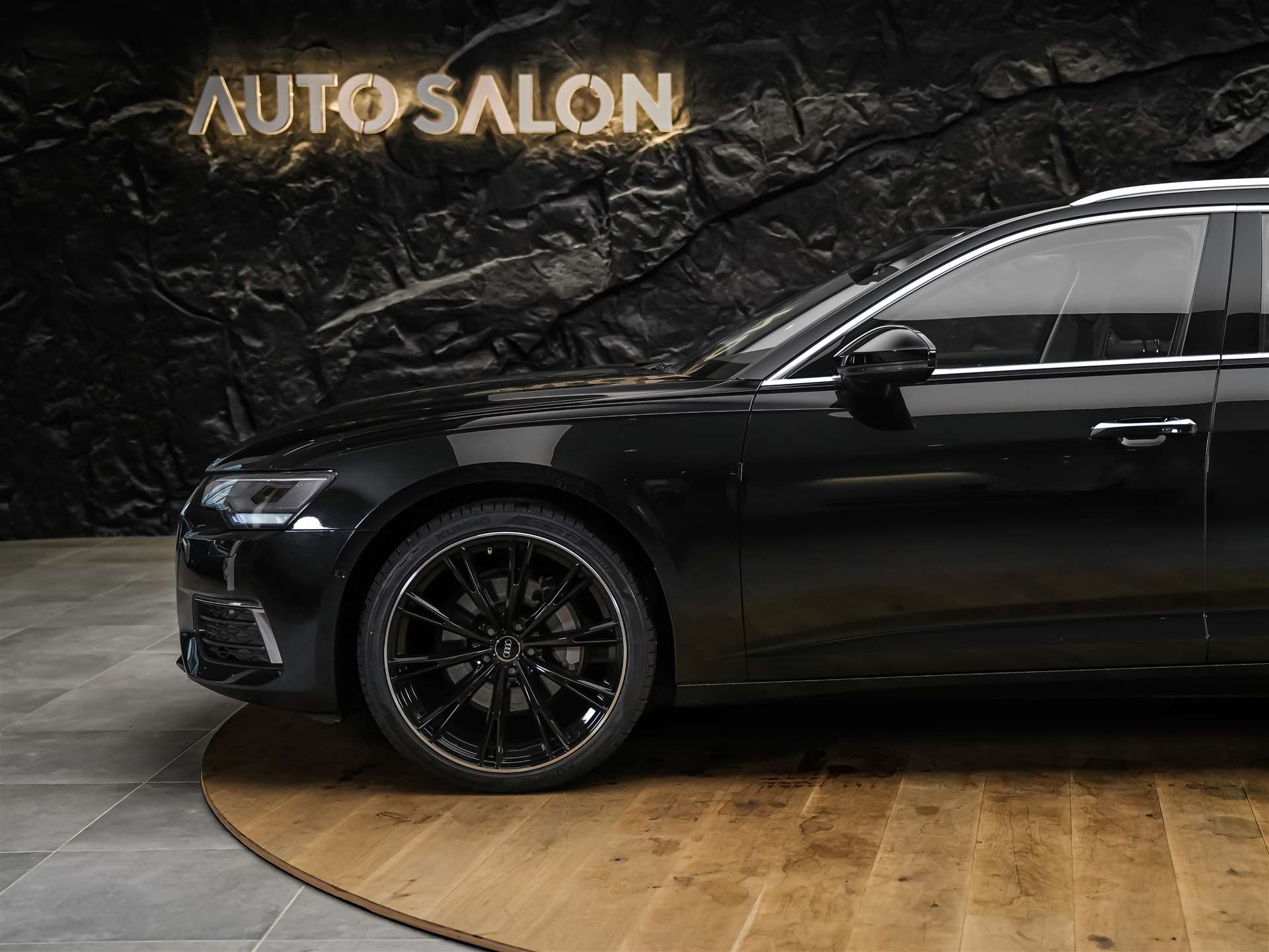 AUDI A6 Avant 45 TFSI Design S-tronic *21" Felgen*LEDER*Sitzlüftung*Assistenzpaket Tour*-image-16
