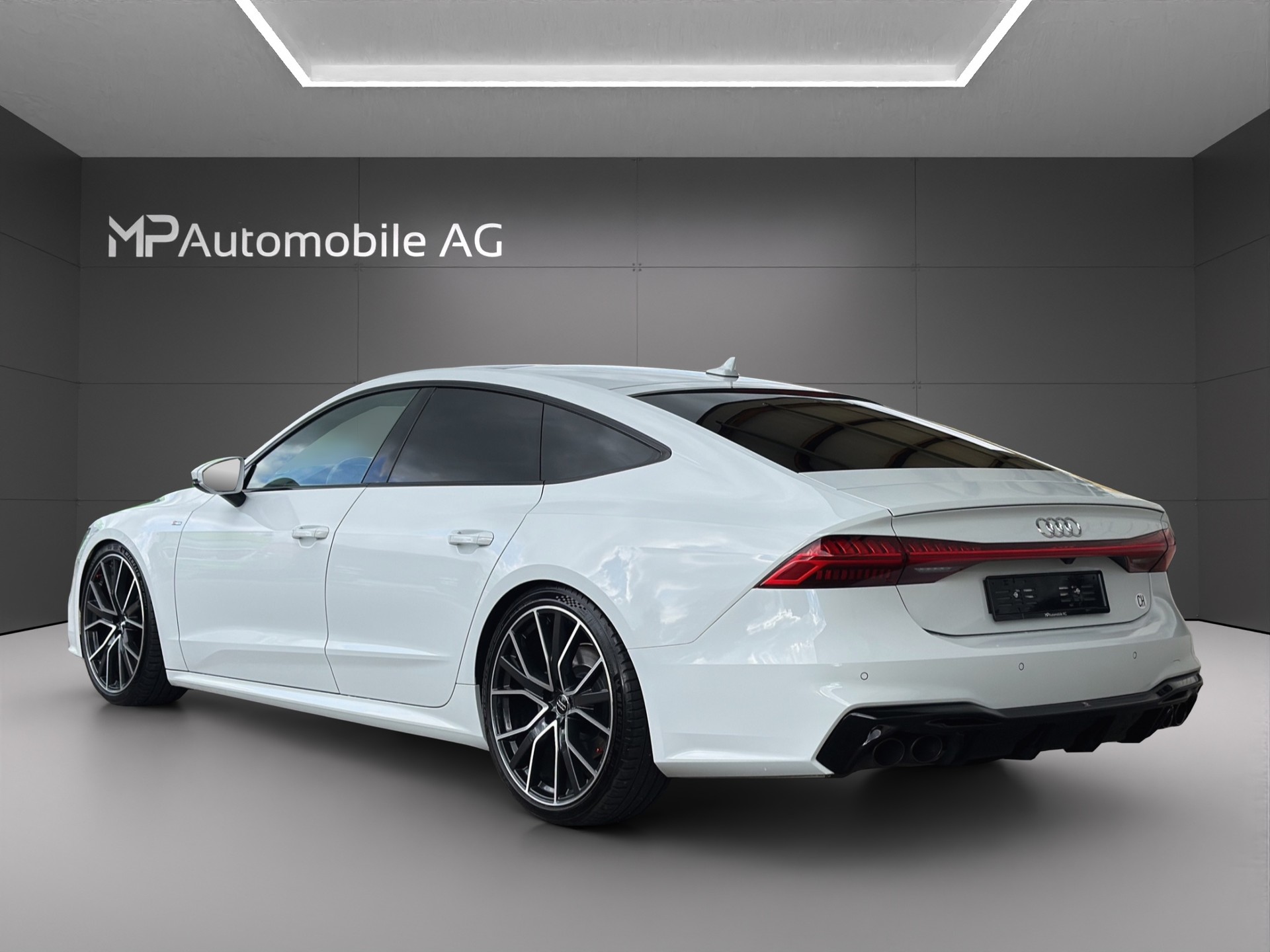 AUDI A7 Sportback 55 TFSI quattro S-tronic S Line-image-4