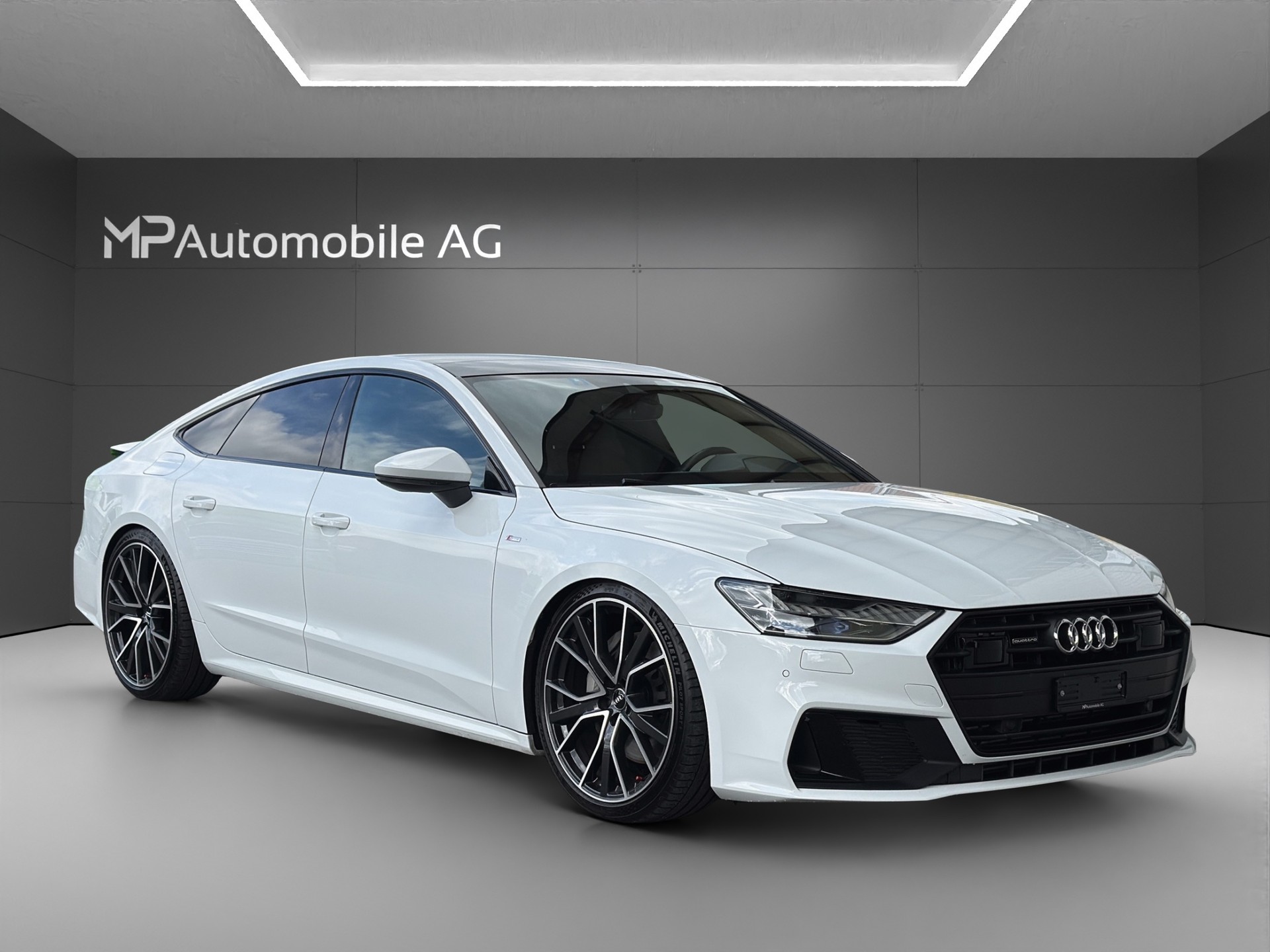 AUDI A7 Sportback 55 TFSI quattro S-tronic S Line-image-1