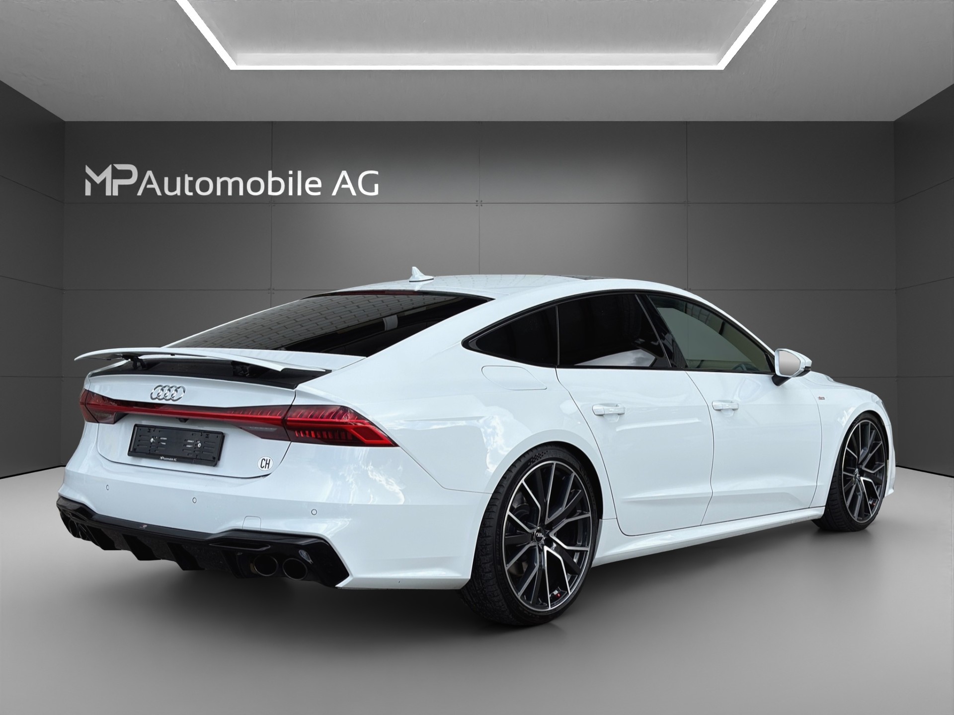 AUDI A7 Sportback 55 TFSI quattro S-tronic S Line-image-2