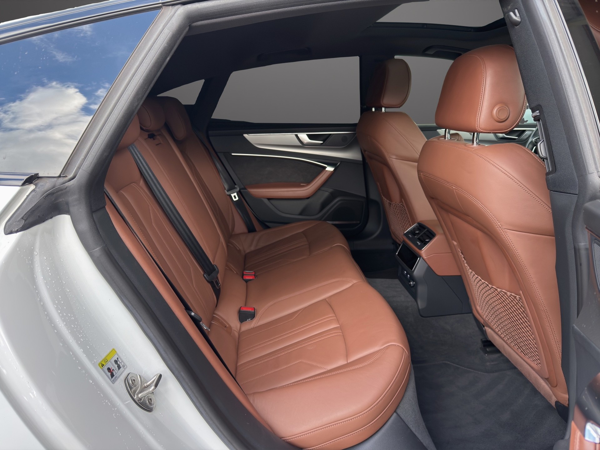 AUDI A7 Sportback 55 TFSI quattro S-tronic S Line-image-10