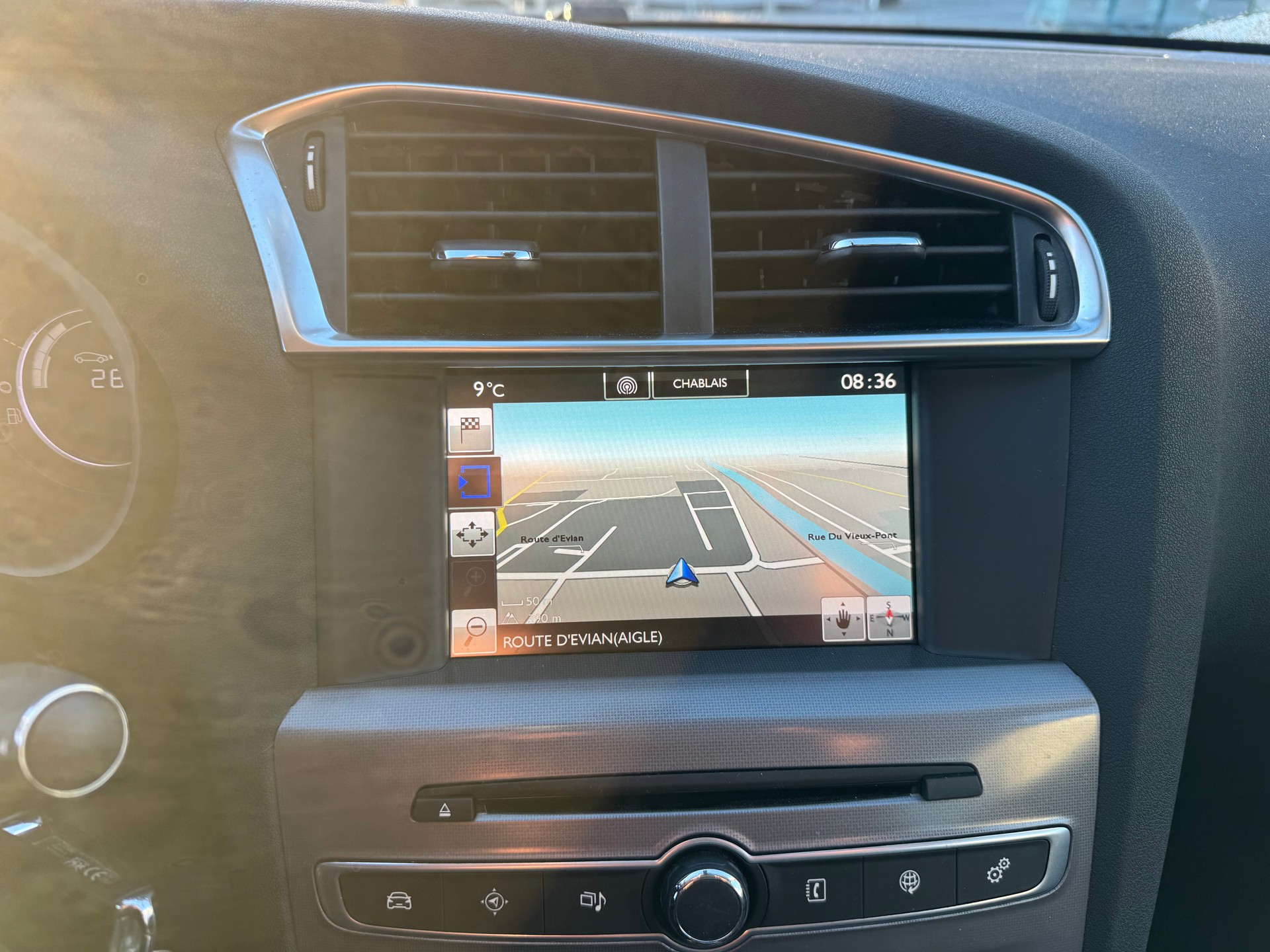 CITROEN C4 1.2 Pure Tech Feel Automatic-image-16