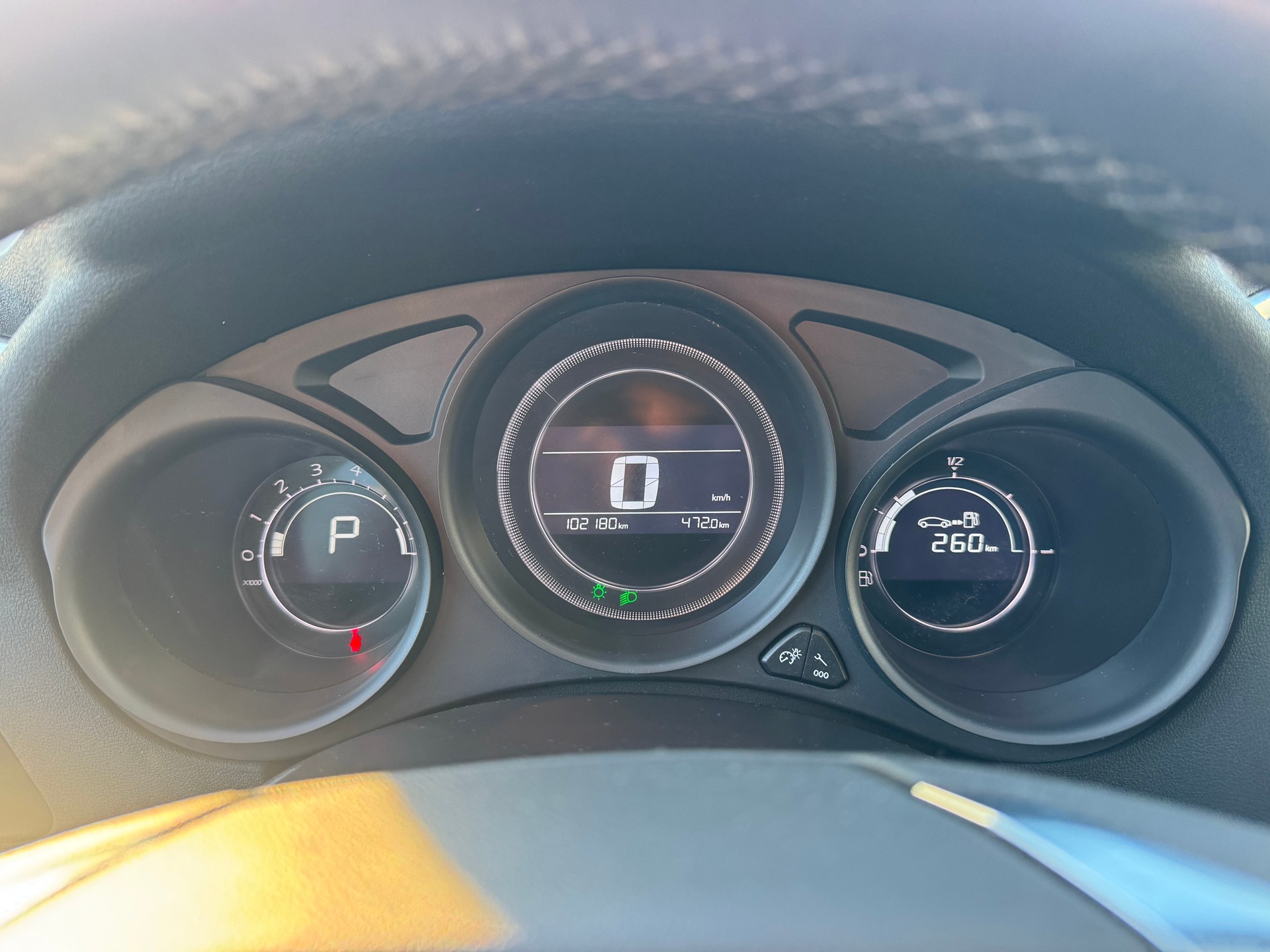 CITROEN C4 1.2 Pure Tech Feel Automatic-image-14
