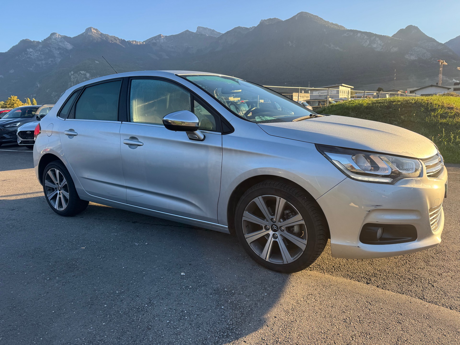 CITROEN C4 1.2 Pure Tech Feel Automatic-image-4
