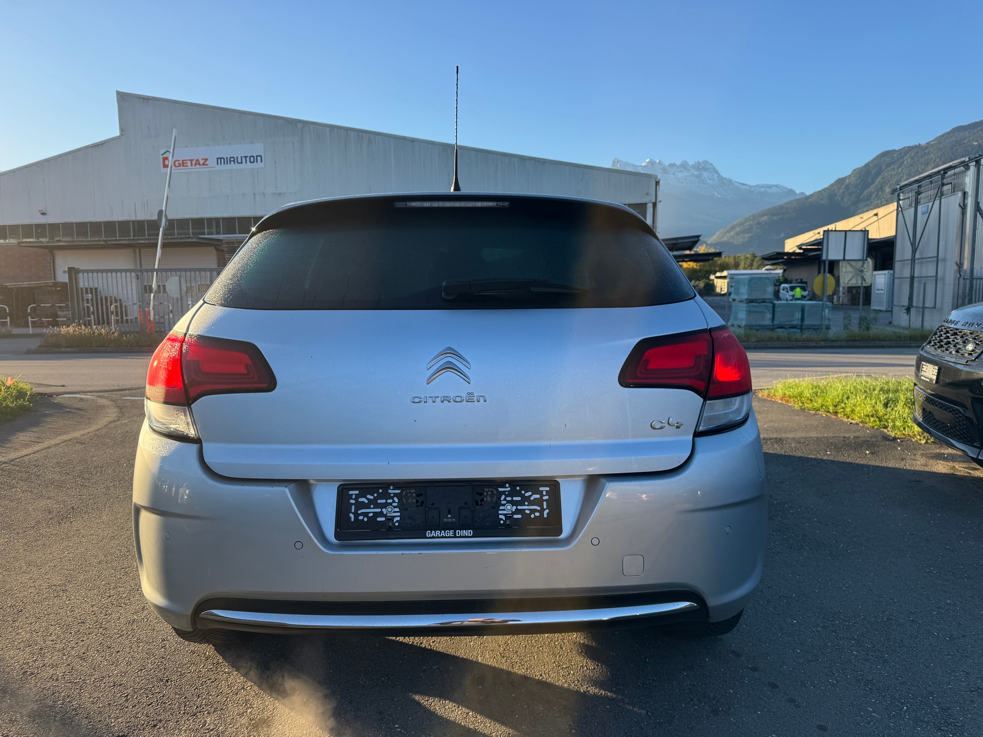 CITROEN C4 1.2 Pure Tech Feel Automatic-image-6
