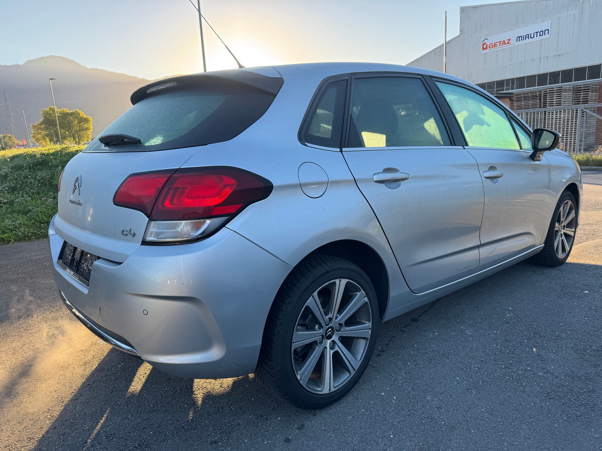 CITROEN C4 1.2 Pure Tech Feel Automatic-image-5